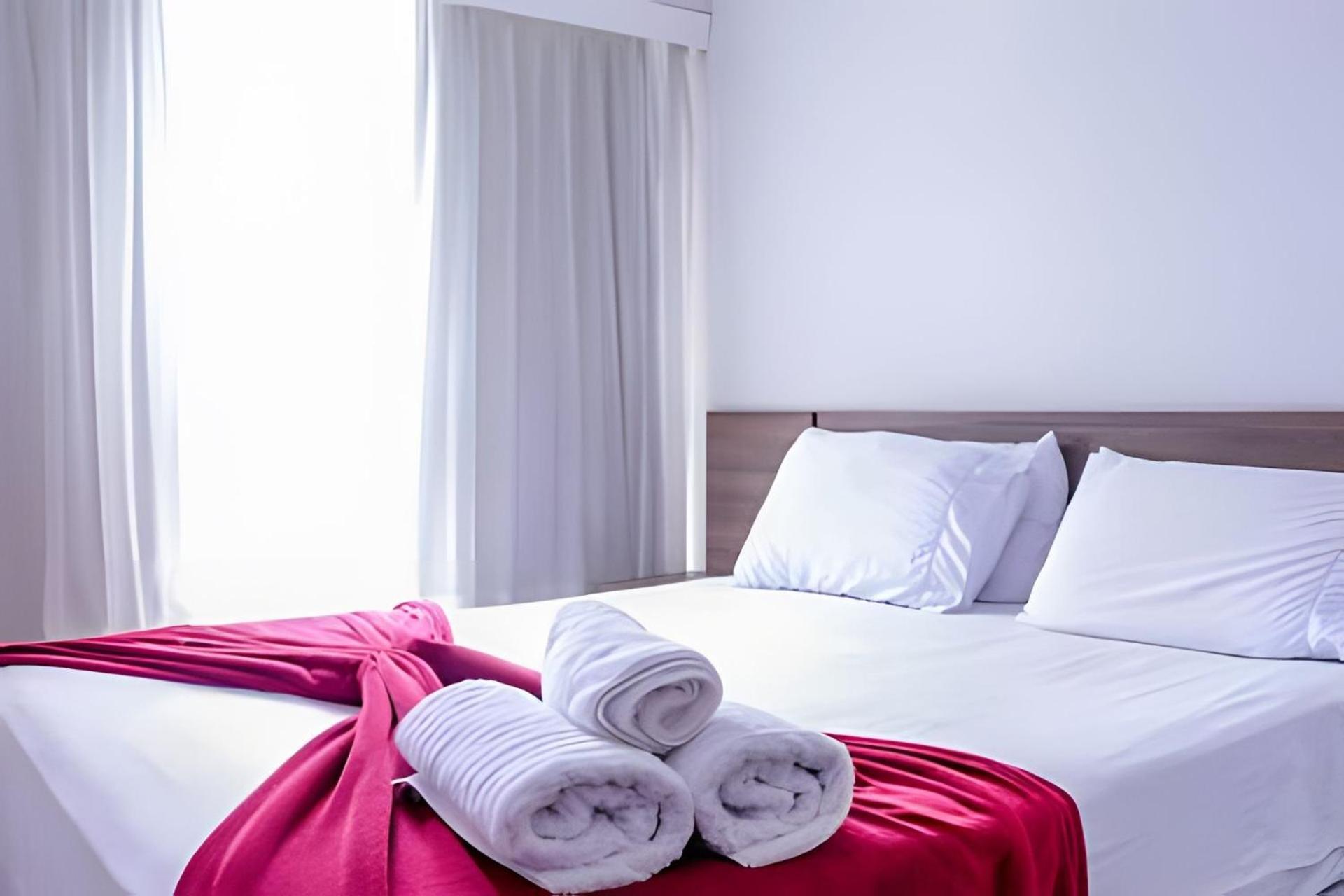 Apartamento Flat Vpm - Cozinha, Varanda, Ar Cond, Estacionamento, Cama Queen, Vista Incrivel, 400mb Wi-fi, Tv Smart, Servicos De Streaming, Ducha Forte, Proximo A Barra Da Tijuca E Recreio, 10min De Carro Da