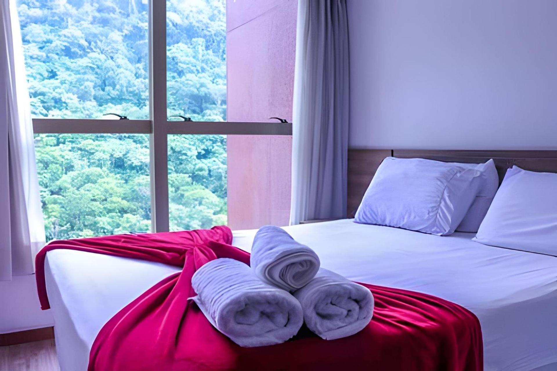 Flat Vpm - Cozinha, Varanda, Ar Cond, Estacionamento, Cama Queen, Vista Incrivel, 400mb Wi-fi, Tv Smart, Servicos De Streaming, Ducha Forte, Proximo A Barra Da Tijuca E Recreio, 10min De Carro Da Rio de Janeiro