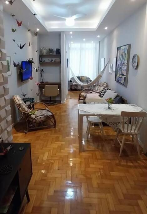 Apartamento Em Copacabana - Rj *