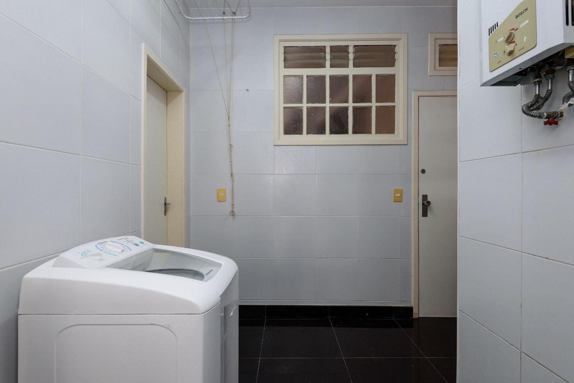 Apartamento Omar Do Rio - Tn 239/301: Grande P/ Até 10 Pessoas, Internet 240mbps, Workstation, Smart Tv, 100 Metros Do Metrô E 500metros Da De Copacabana Rio de Janeiro