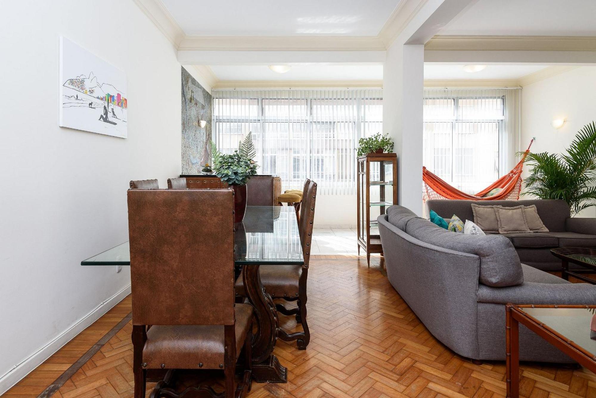 Omar Do Rio - Tn 239/301: Grande P/ Até 10 Pessoas, Internet 240mbps, Workstation, Smart Tv, 100 Metros Do Metrô E 500metros Da De Copacabana Apartamento