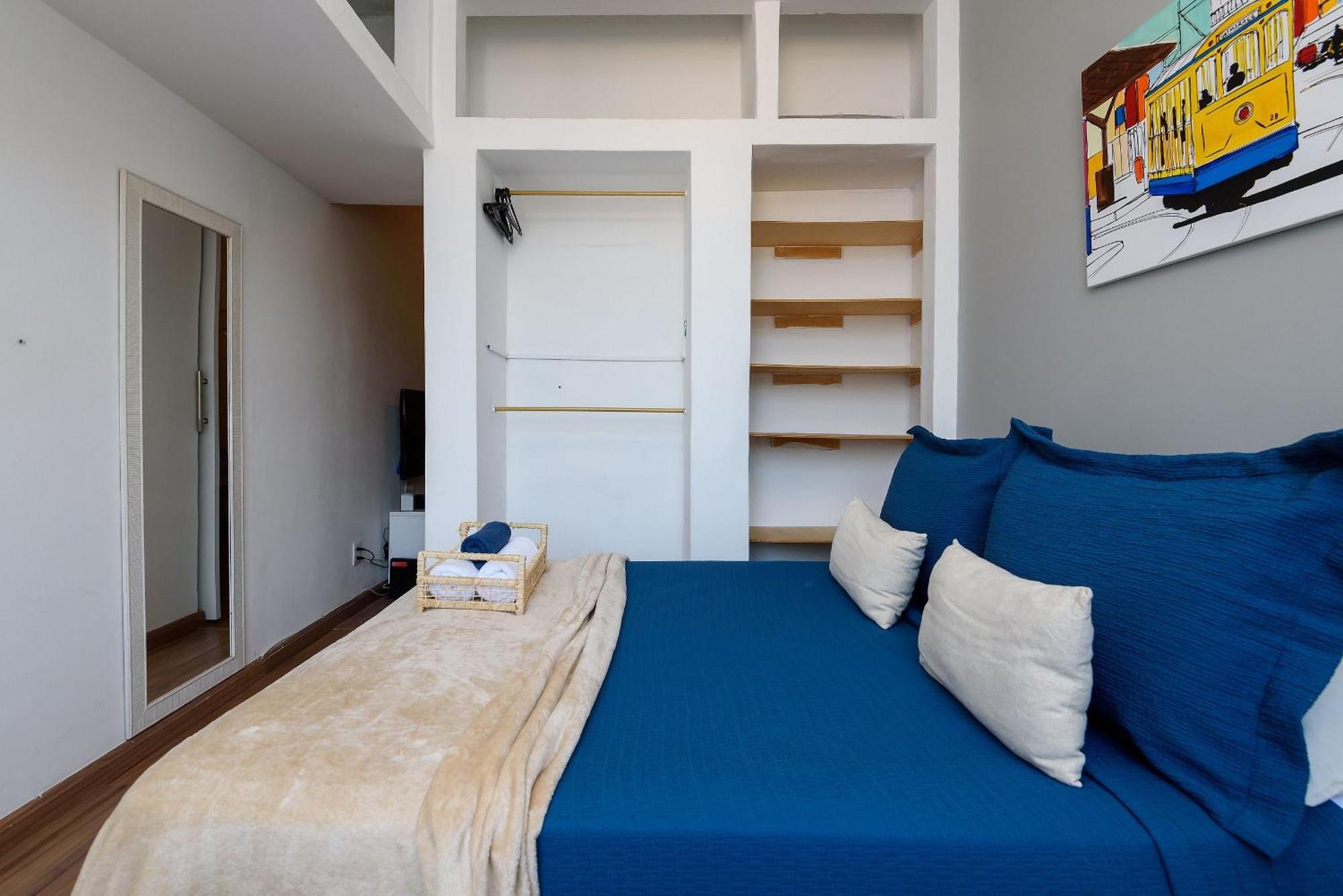 Apartamento A 100m Da | Nsc 115/1403 *
