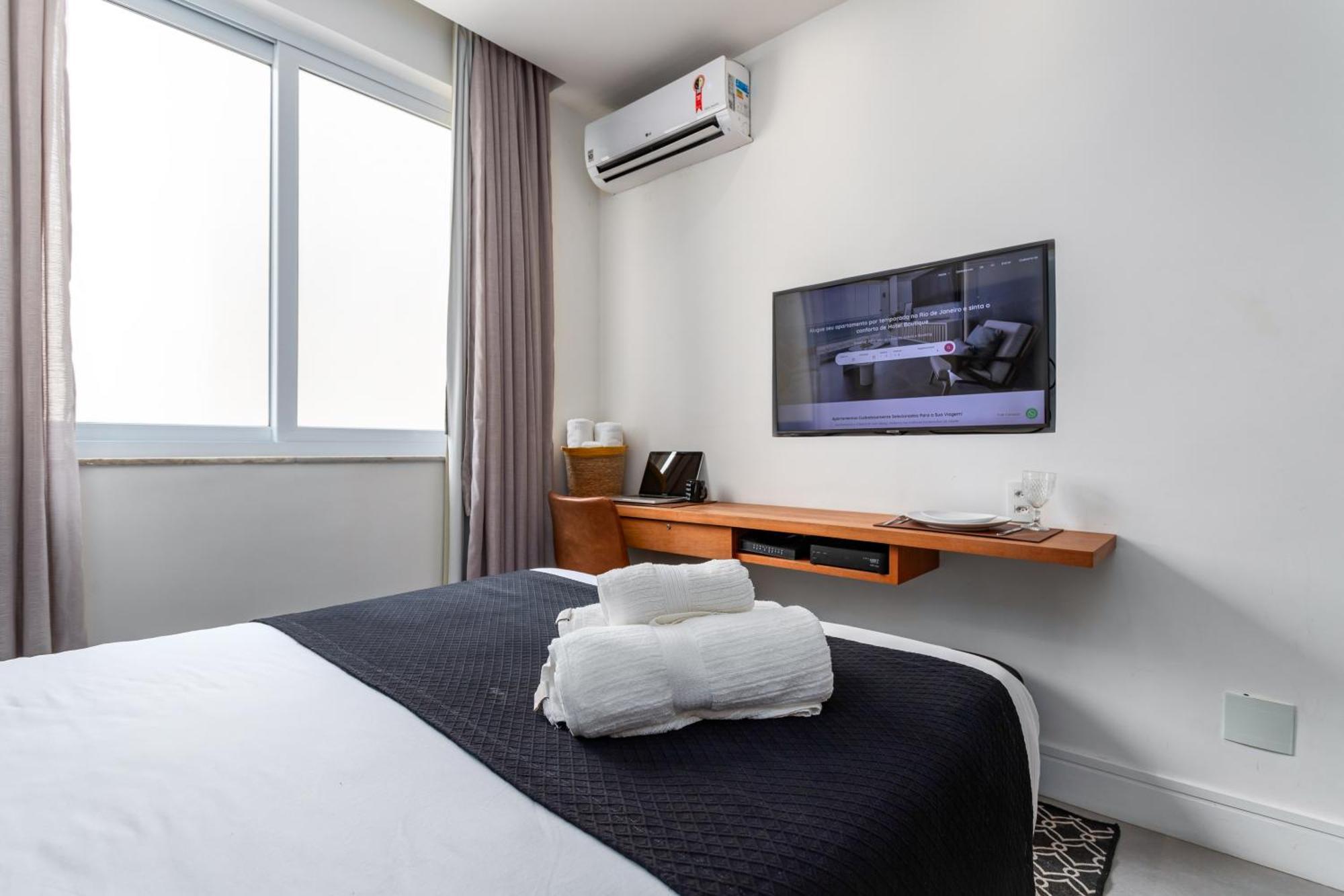 Unhotel - De Temporada Na Avenida Atlântica, Copacabana - Posto 6 *