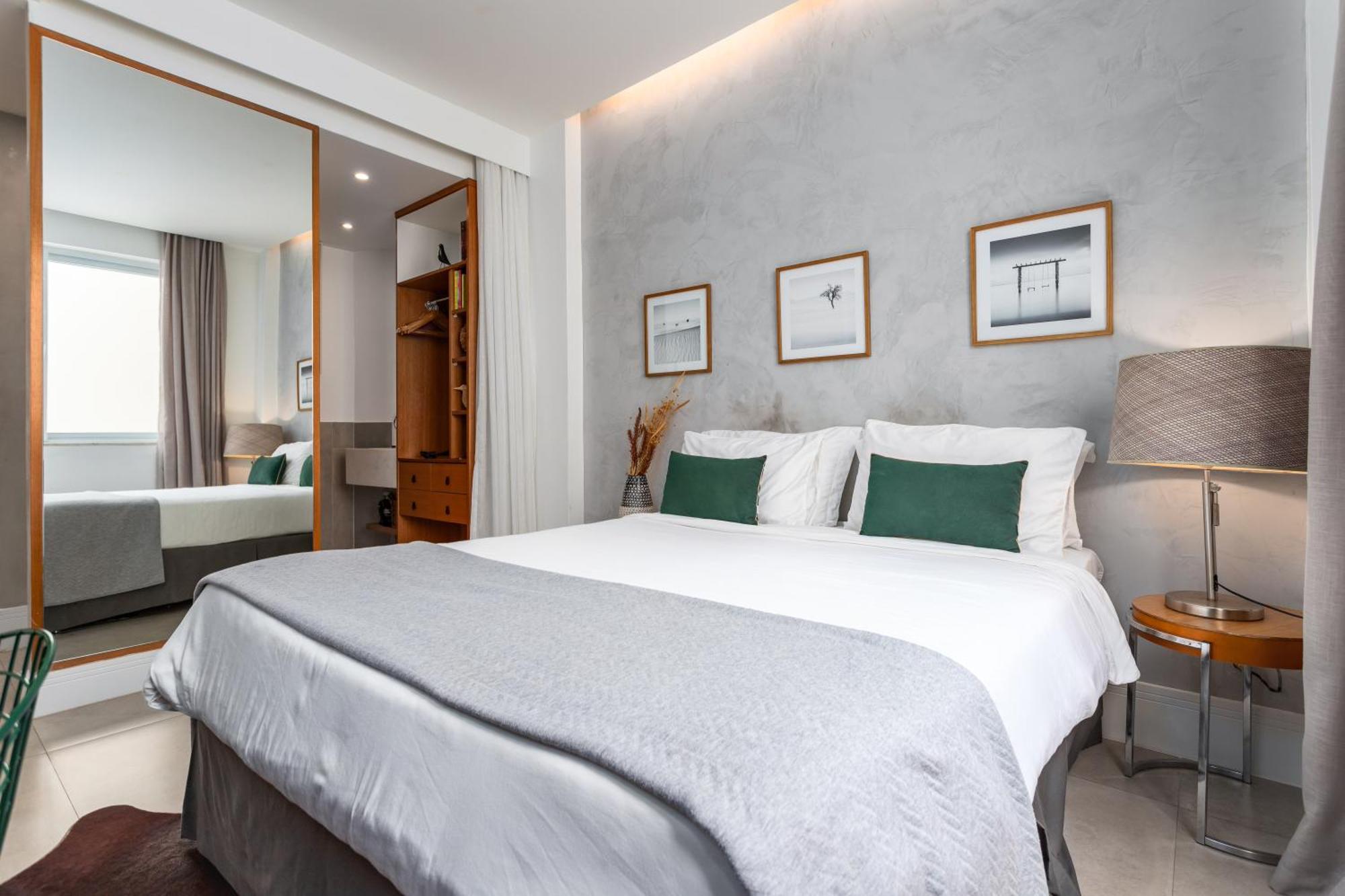 Unhotel - De Temporada Na Avenida Atlântica, Copacabana - Posto 6 *