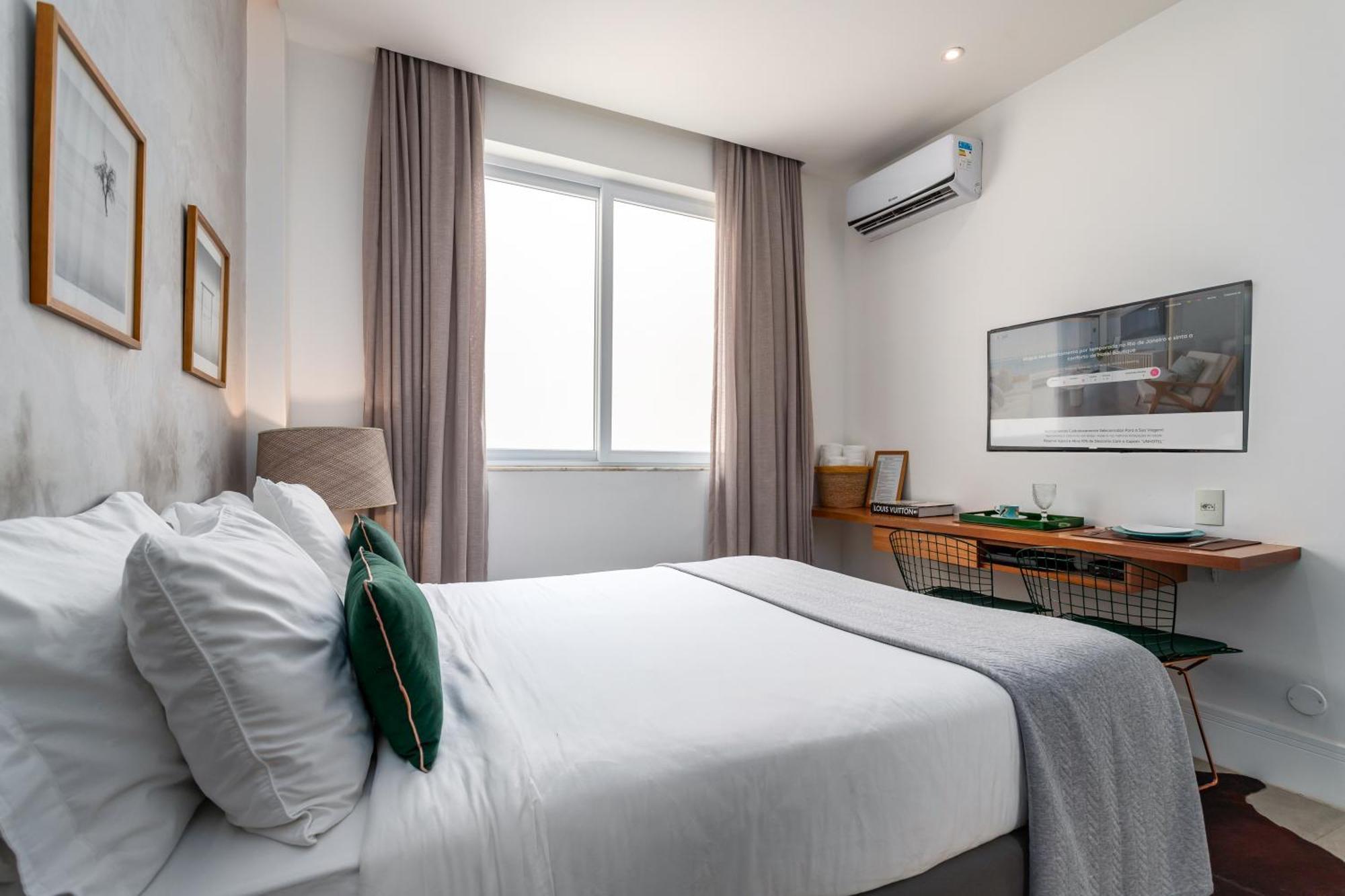 Unhotel - De Temporada Na Avenida Atlântica, Copacabana - Posto 6 Apartamento *