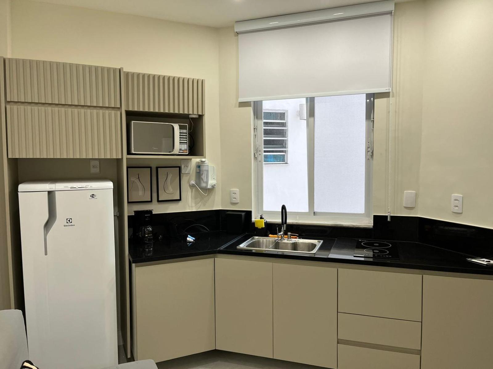 Apartamento Flat 907 Copacabana- Posto 4- Quadra Da *