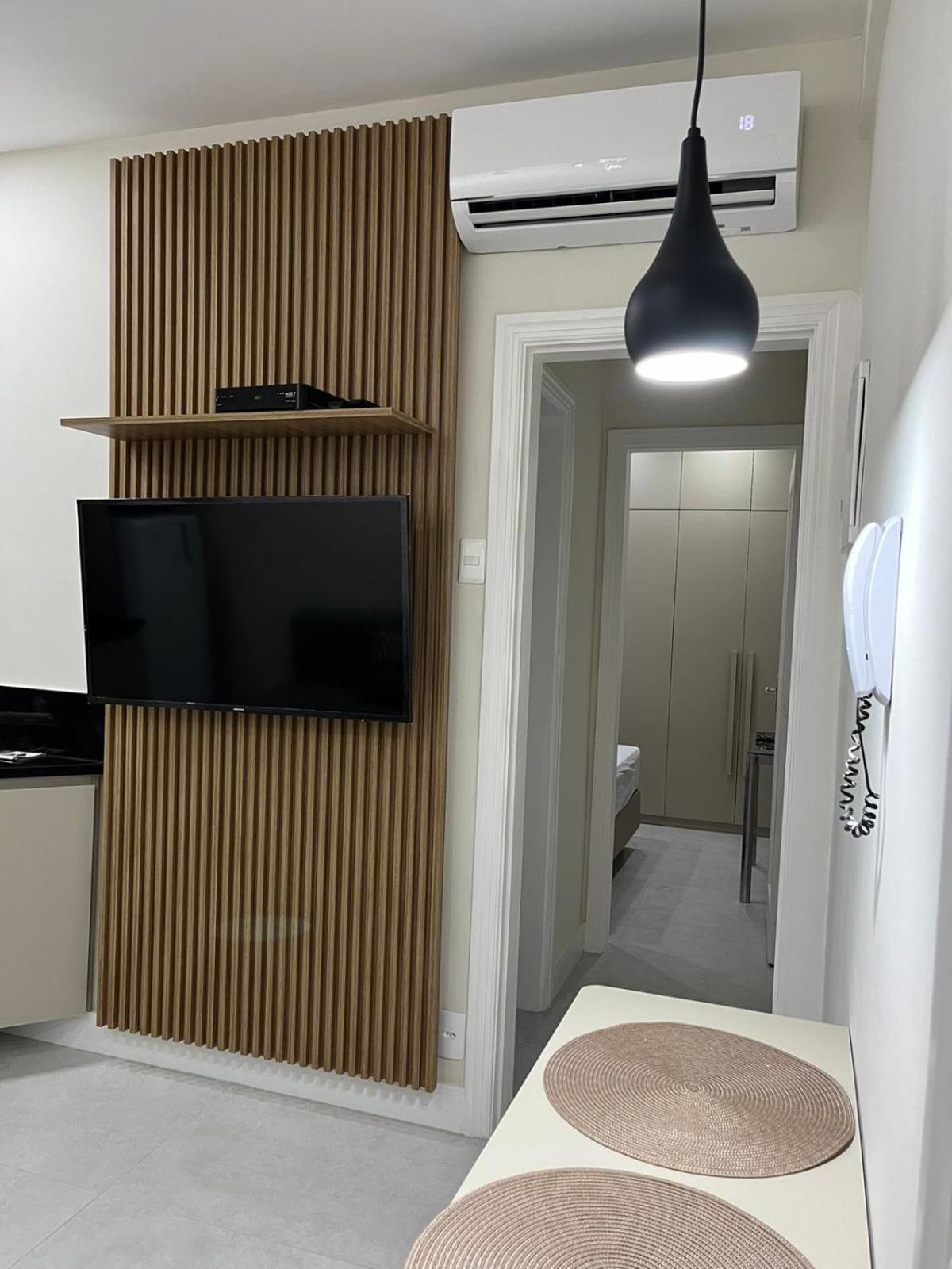 Apartamento Flat 907 Copacabana- Posto 4- Quadra Da *