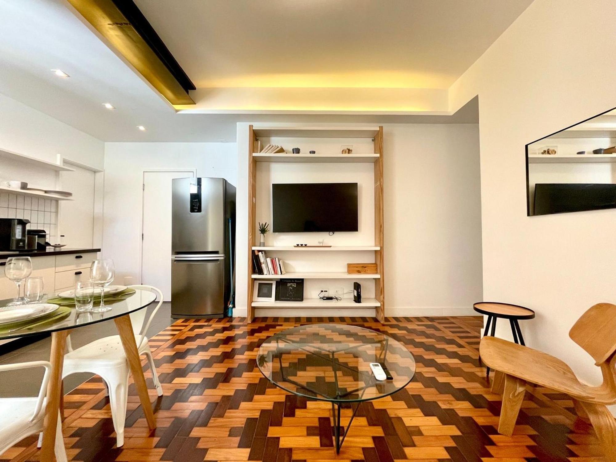Apartamento Reformado E Moderno Ao Lado Da De Ipanema!