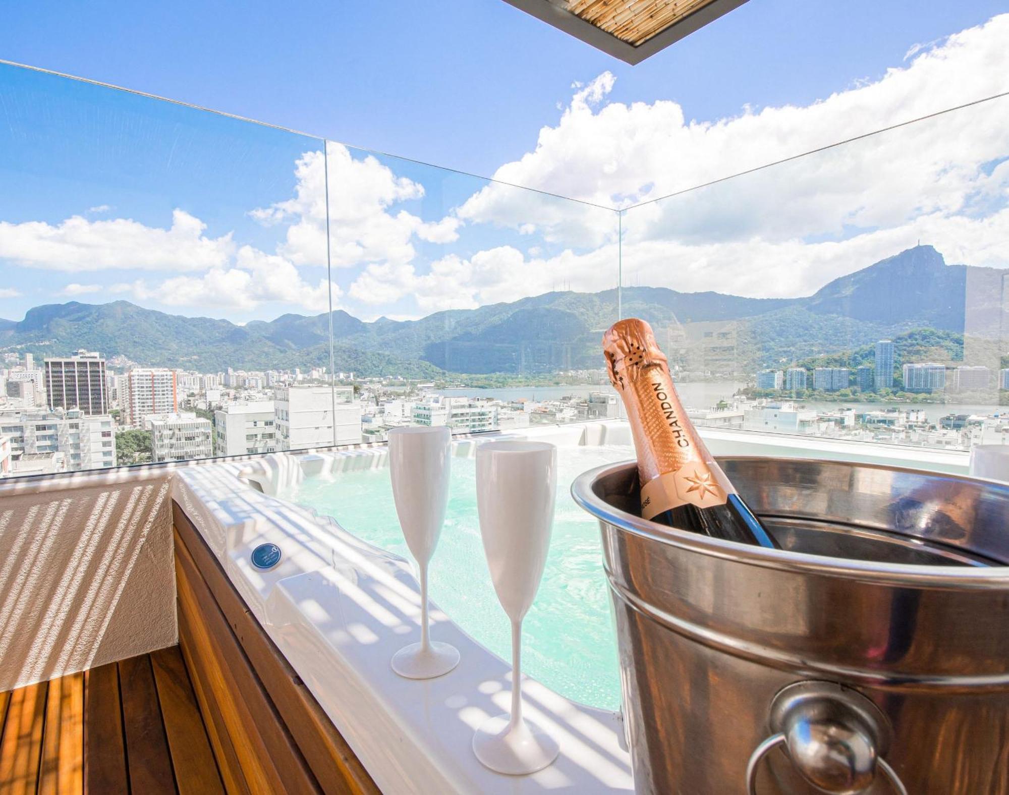 Cobertura Alugar Em Ipanema Com 2 Quartos, Vista Cinematografica, Terraco E Jacuzzi * Rio de Janeiro