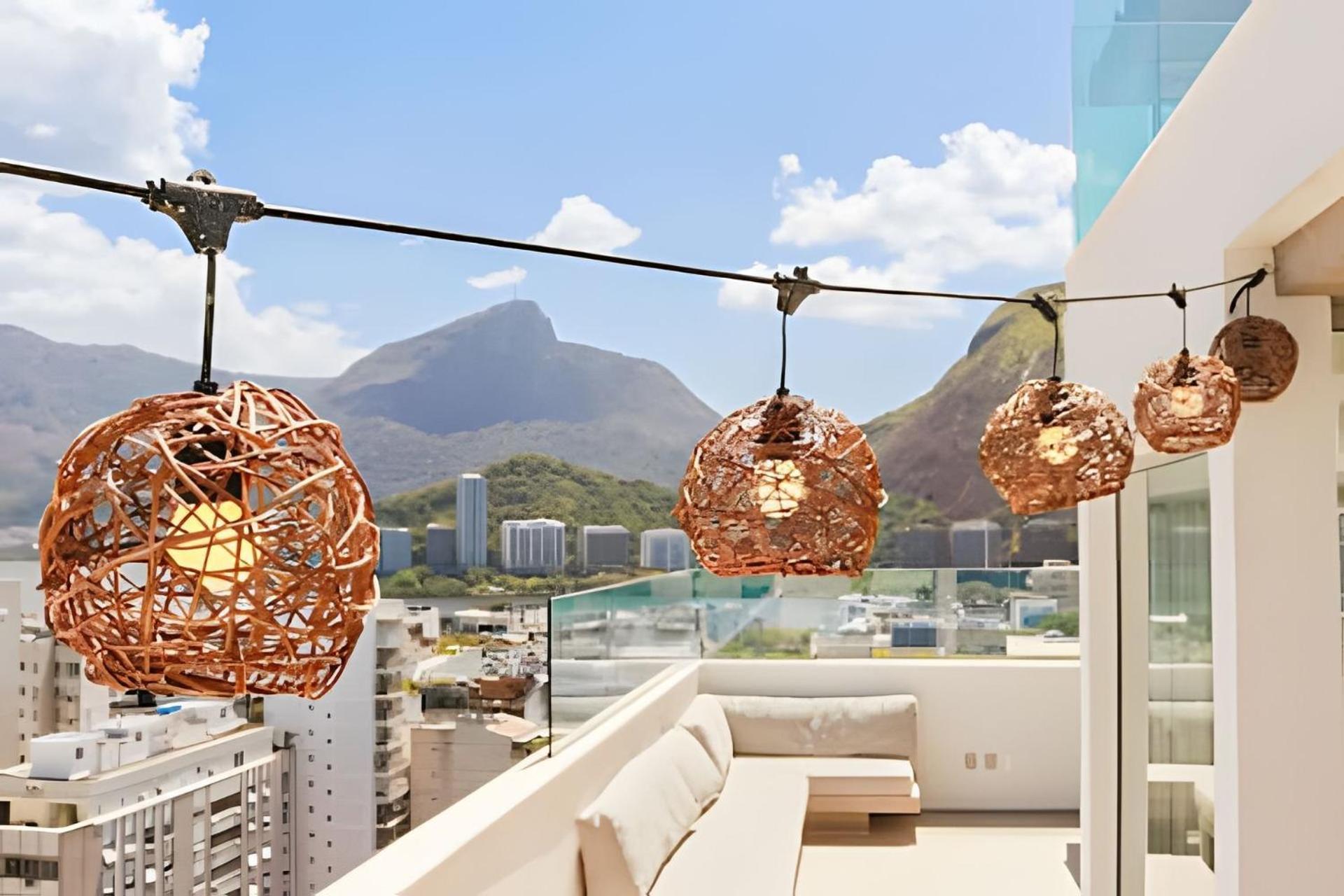 Cobertura Alugar Em Ipanema Com 2 Quartos, Vista Cinematografica, Terraco E Jacuzzi *