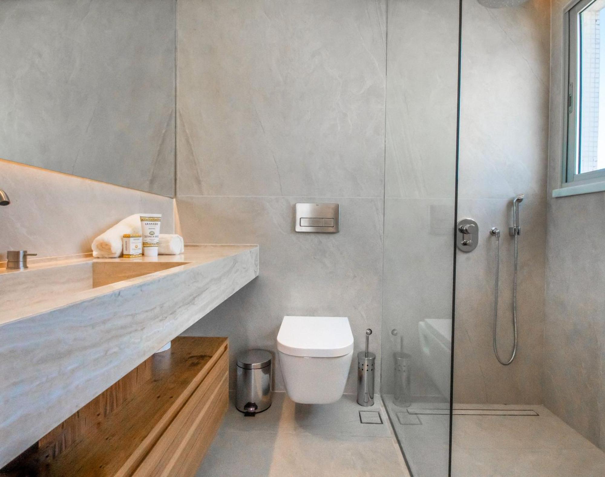 Cobertura Alugar Em Ipanema Com 2 Quartos, Vista Cinematografica, Terraco E Jacuzzi Apartamento *