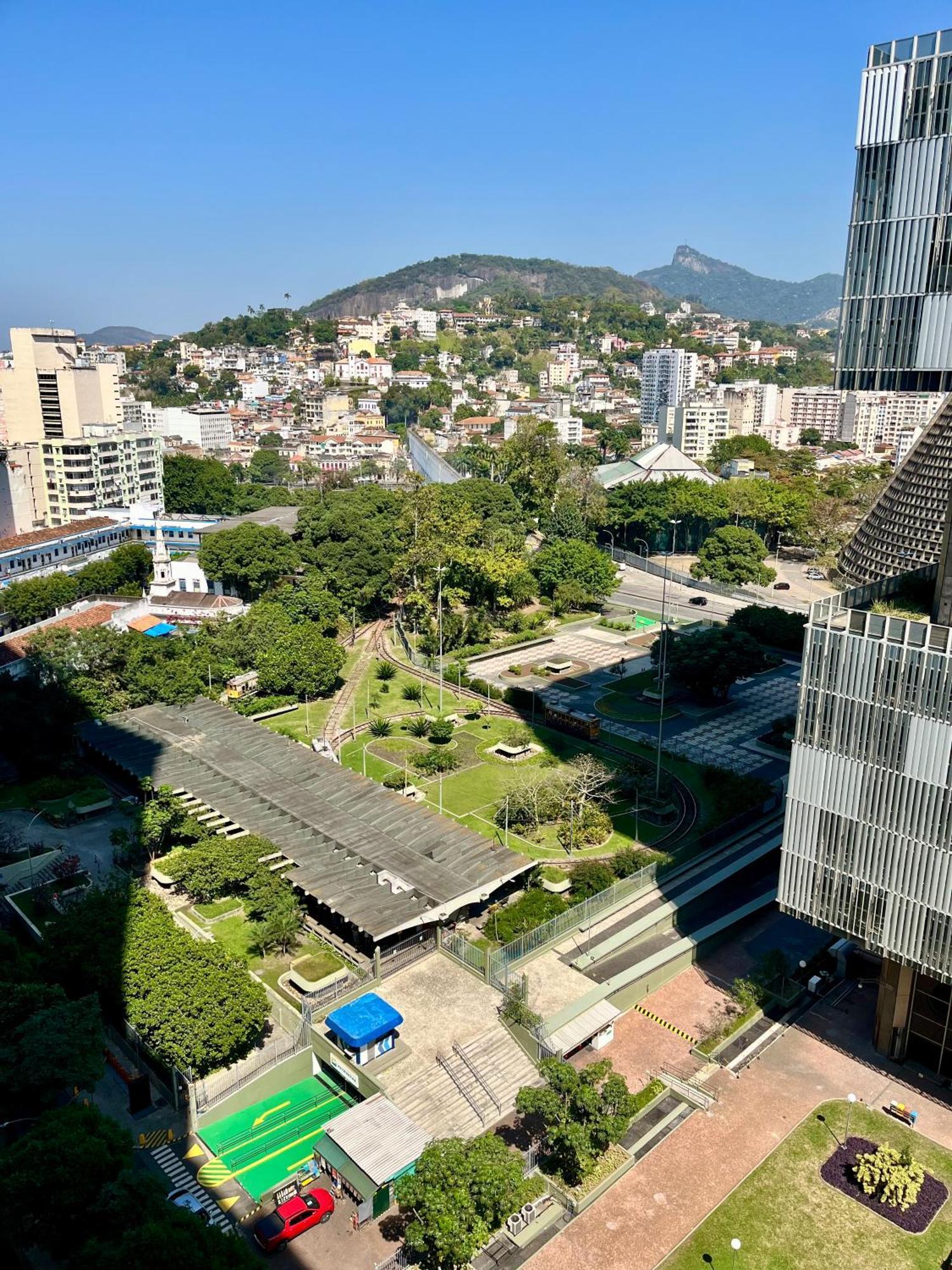 No Largo Da Carioca -