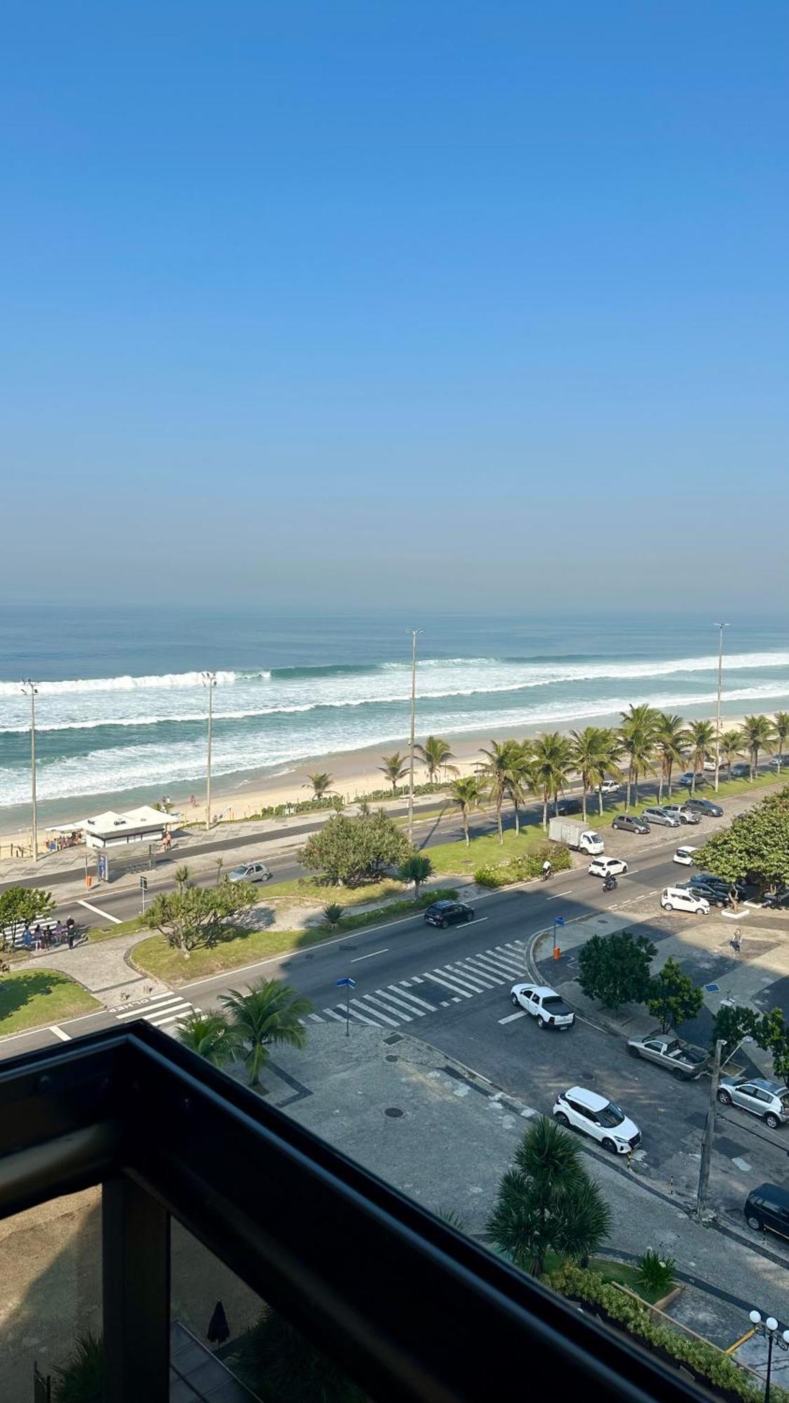 Apartment Lindo Apto No Lugar Da Barra Da Tijuca! Com Uma Vista De Tirar O Folego, Frente O Mar! Totalmente Equipado E Decorado Ao Lado Dos Melhores E Quiosques Da Barra! Portaria 24h, Piscina, Sauna, Jacuzzi, Academia, Garagem, Wi-fi, Lavan