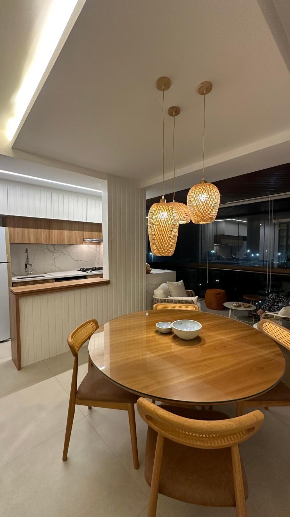 Lindo Apto No Lugar Da Barra Da Tijuca! Com Uma Vista De Tirar O Folego, Frente O Mar! Totalmente Equipado E Decorado Ao Lado Dos Melhores E Quiosques Da Barra! Portaria 24h, Piscina, Sauna, Jacuzzi, Academia, Garagem, Wi-fi, Lavan Rio de Janeiro