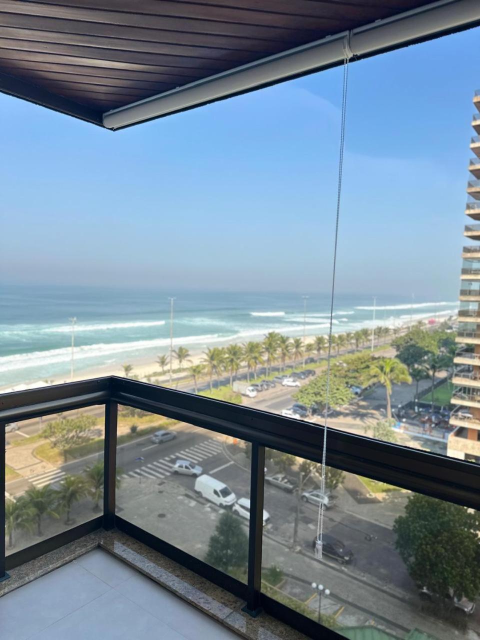 Apartment Lindo Apto No Lugar Da Barra Da Tijuca! Com Uma Vista De Tirar O Folego, Frente O Mar! Totalmente Equipado E Decorado Ao Lado Dos Melhores E Quiosques Da Barra! Portaria 24h, Piscina, Sauna, Jacuzzi, Academia, Garagem, Wi-fi, Lavan *