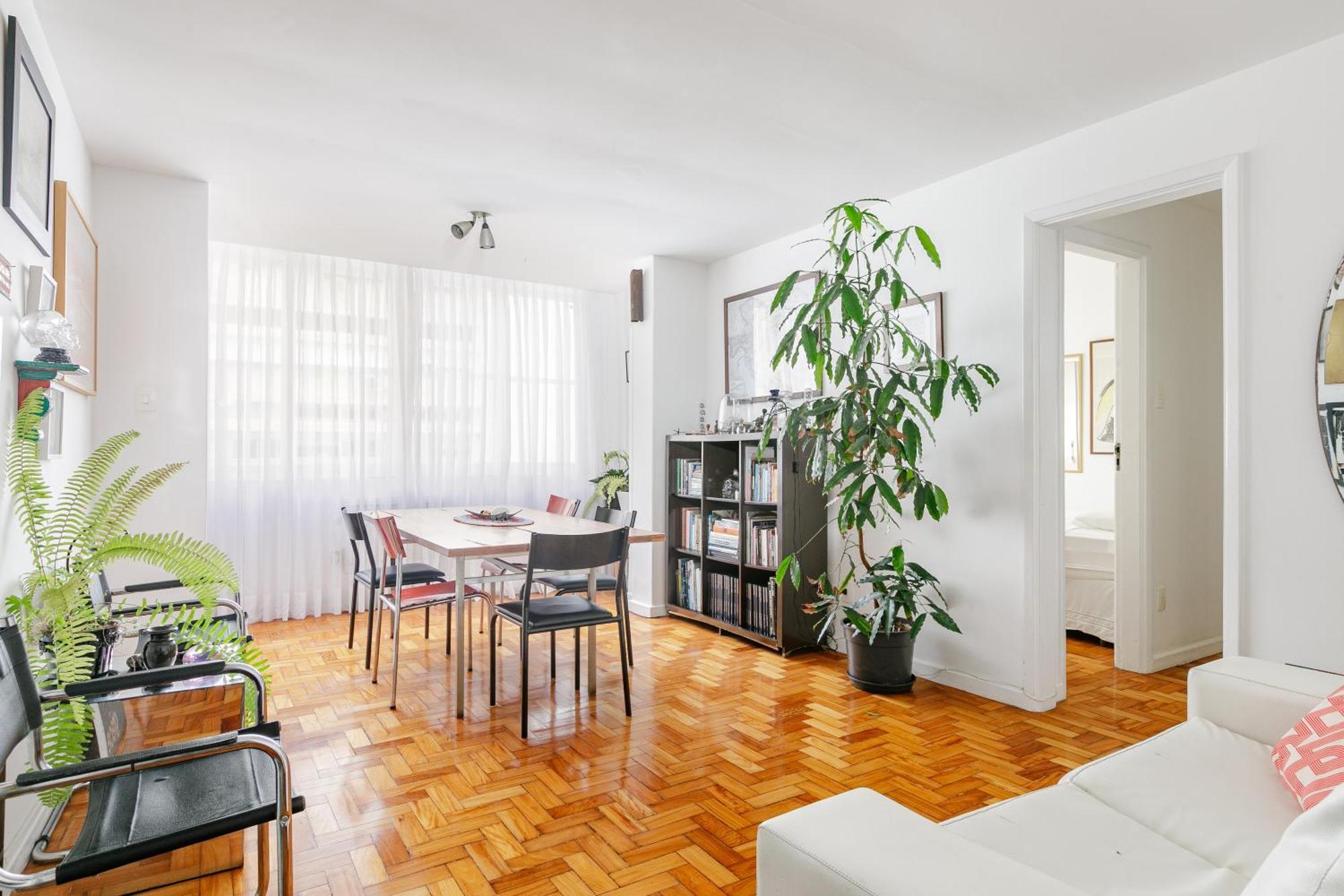 Apartment Superb Location In Ipanema With 3 Bedrooms