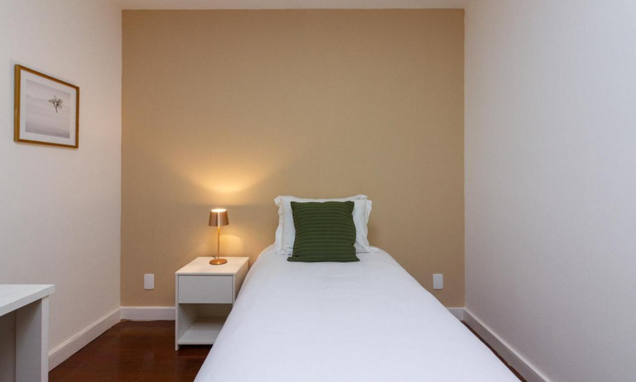 Apartment Tabas - Espacoso Ape No Leblon - Lb0005