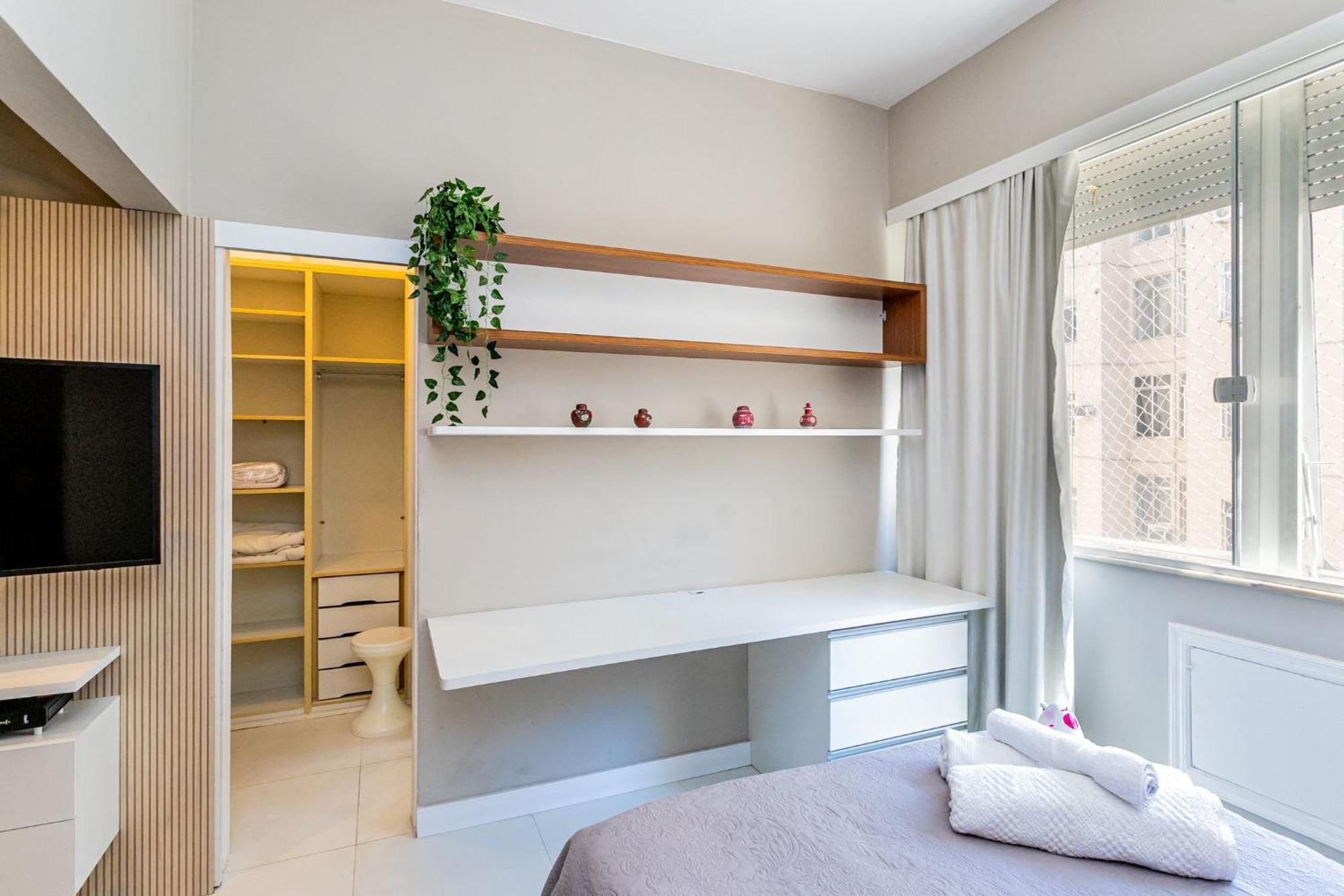 Copacabana Com Garagem, Office, Closet - Luxo, Conforto E Lazer.