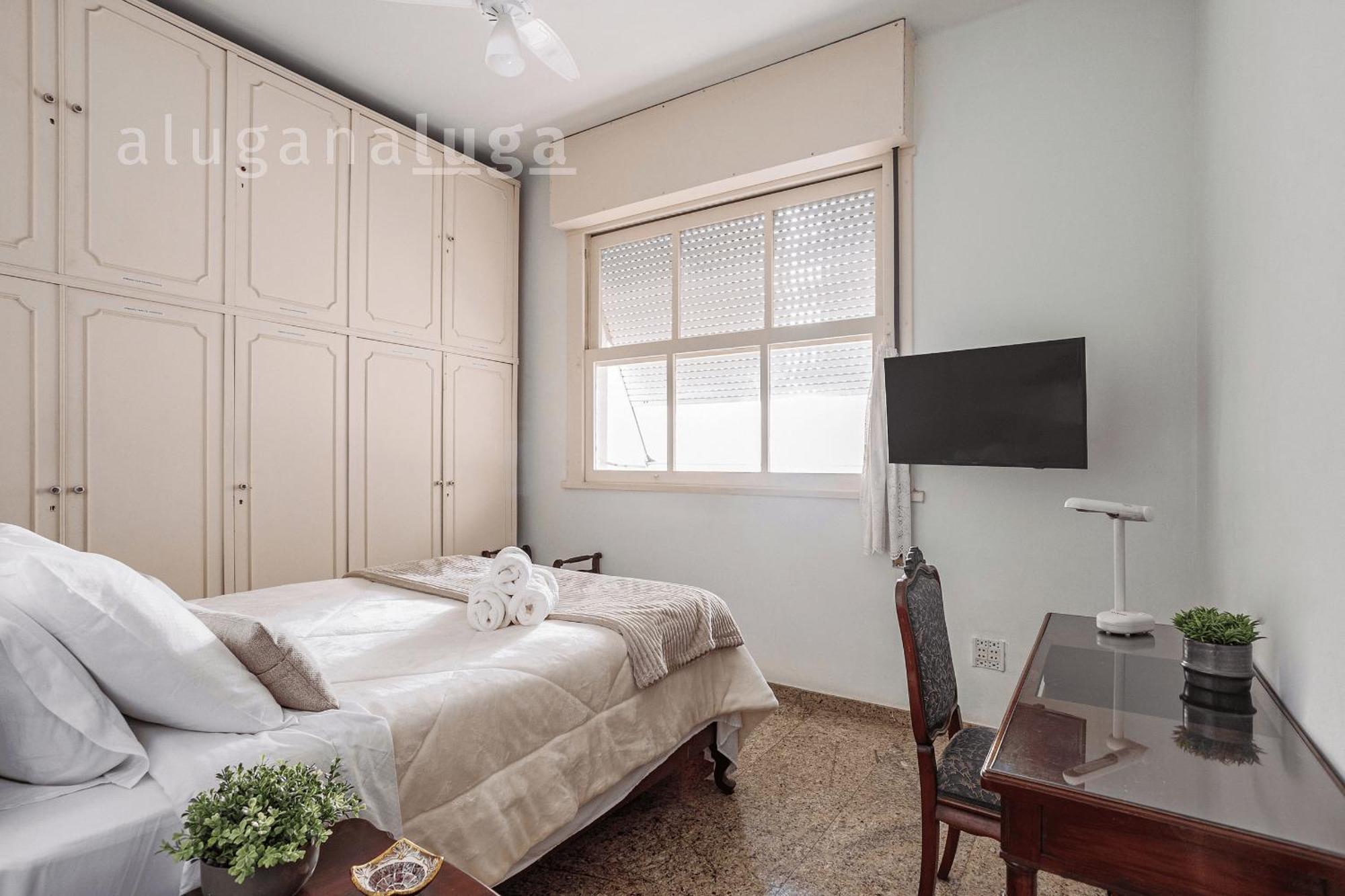 Vintage Charm: 3 Dorm. Flamengo Rj 3 Min Metro Apartment *