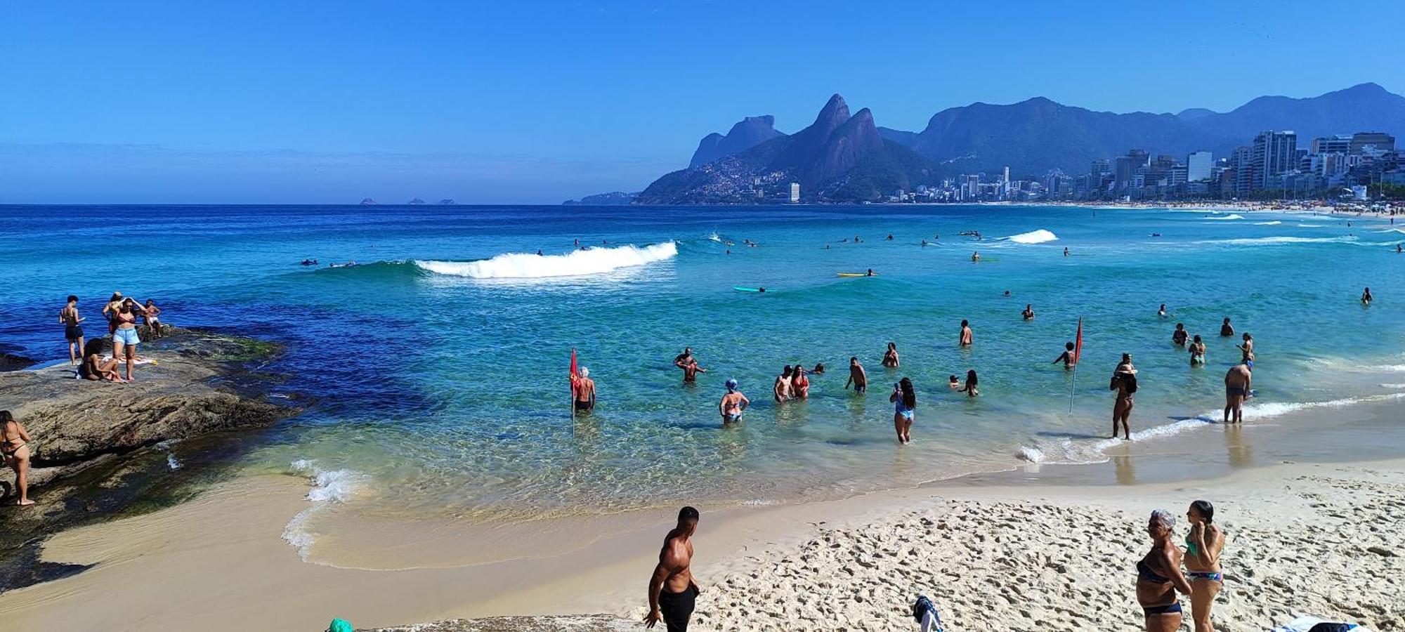 Apartamento 2 Bedroom Copacabana Brazil *