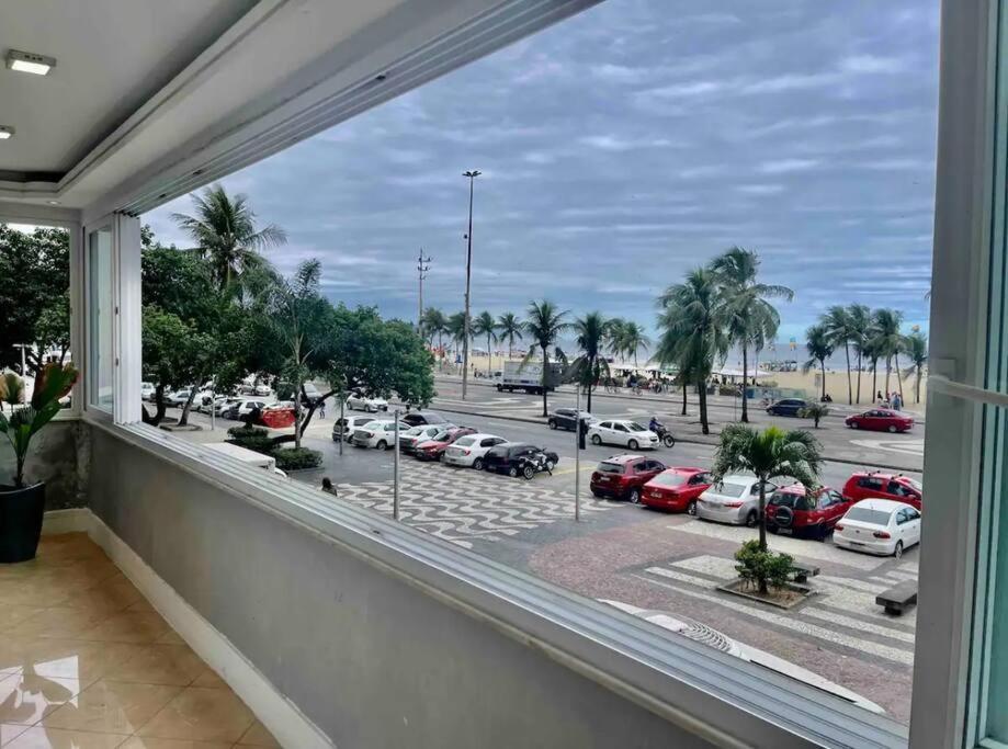 Em Frente Ao Mar - Copacabana Apartment Rio de Janeiro