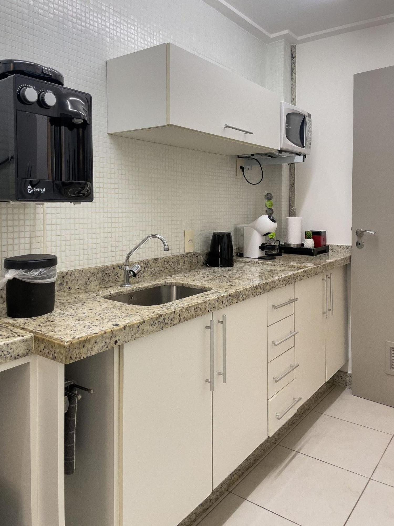 Posto 9, Ipanema 2 Quartos Com Apartamento