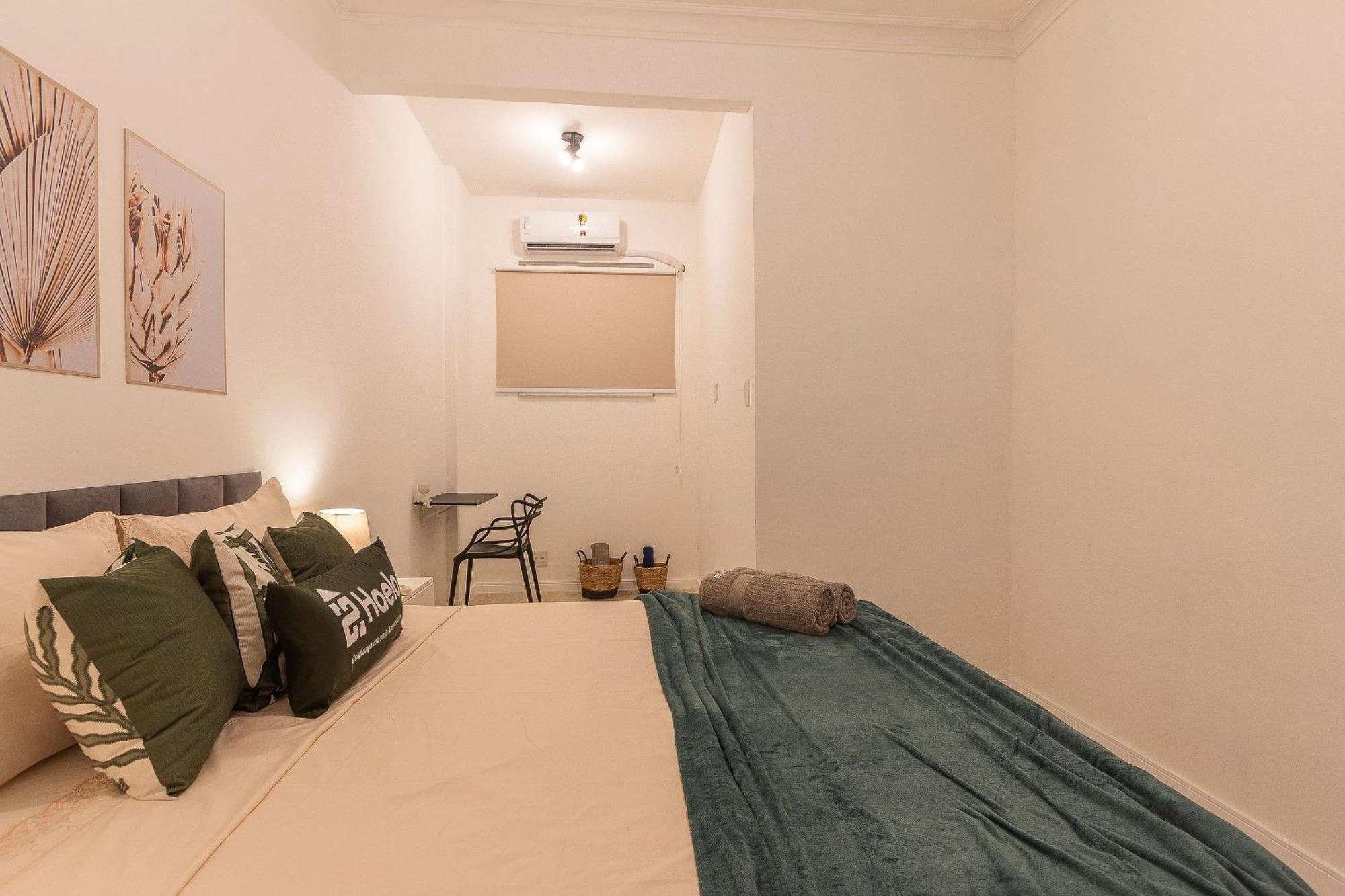 Apartamento A Poucos Passos Da - Amplo E Confortavel