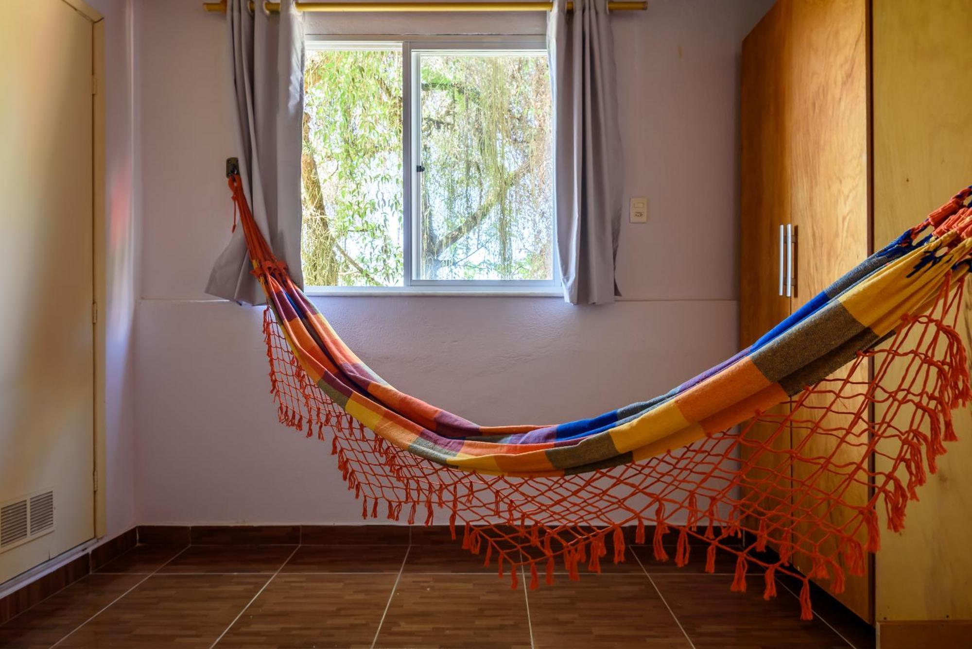 Casa Acomodação com café da manhã  *
