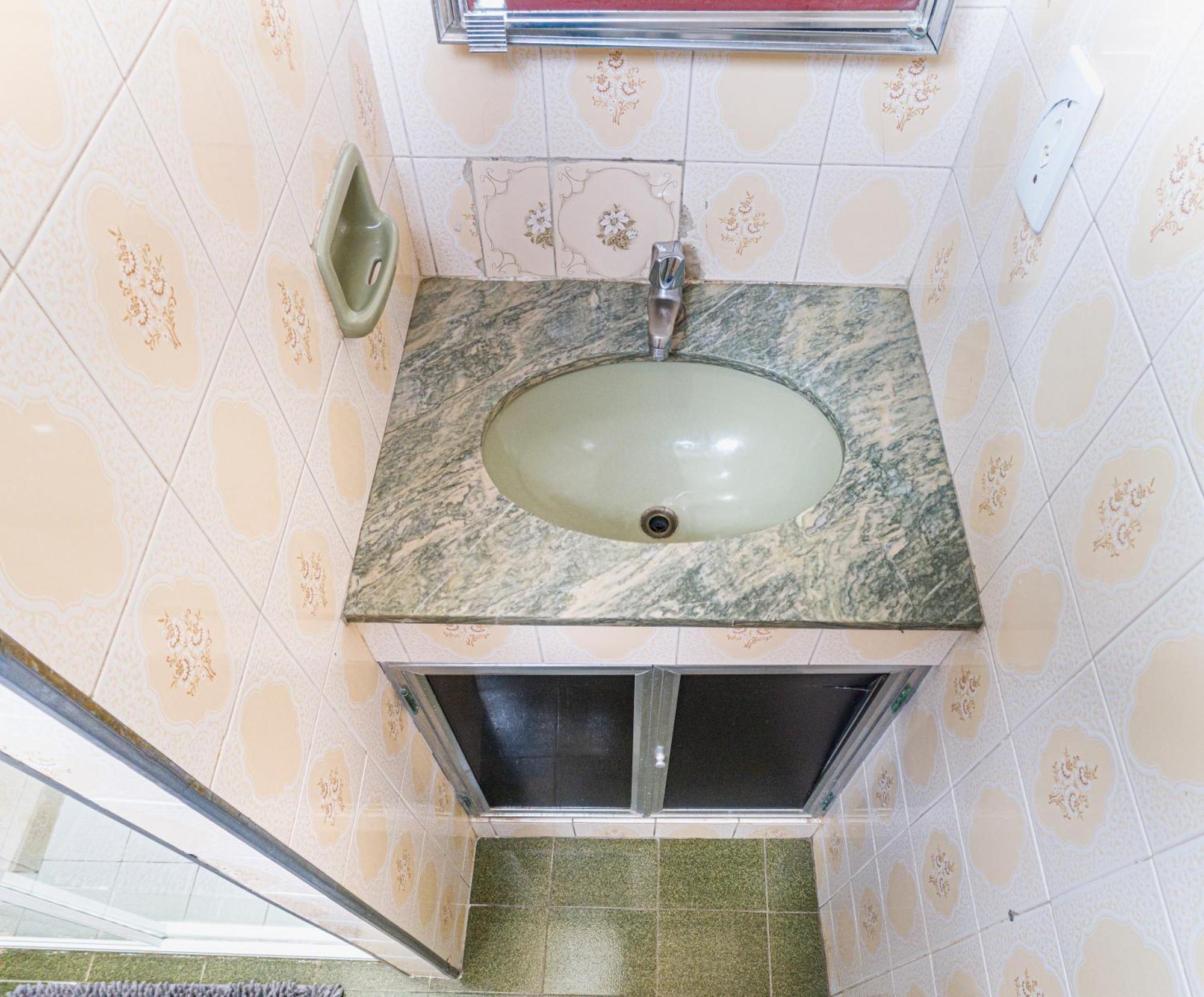 Apartment Copacabana Oceanview Suites: High-floor Retreat With Modern Comforts *
