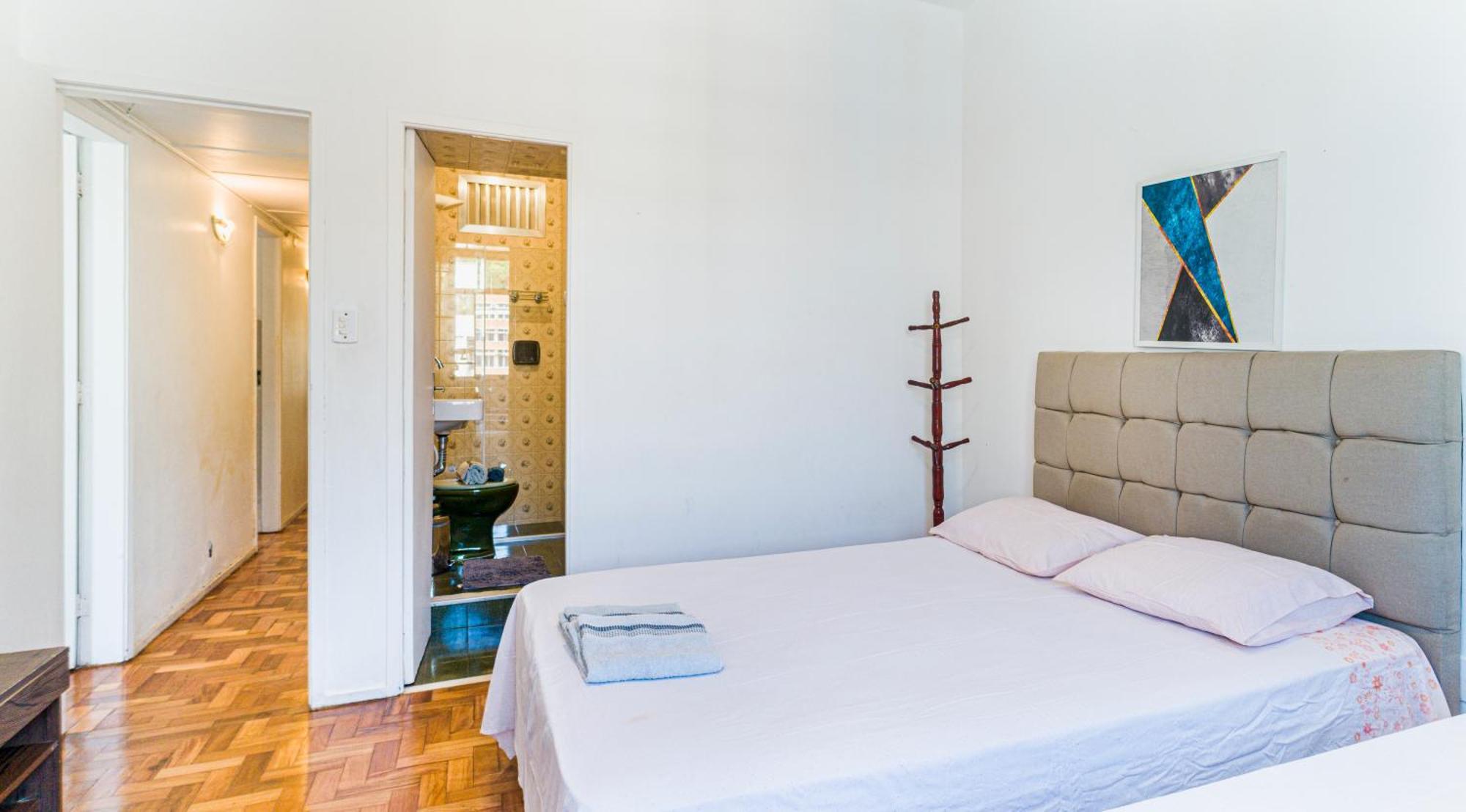 Copacabana Oceanview Suites: High-floor Retreat With Modern Comforts *