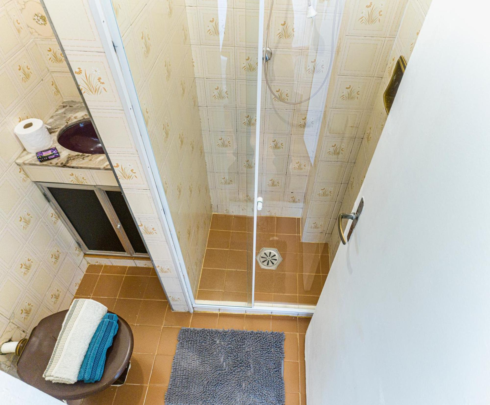 Apartment Copacabana Apartment: 3 Bedrooms, 4 Baths, Air Con & Wi-fi