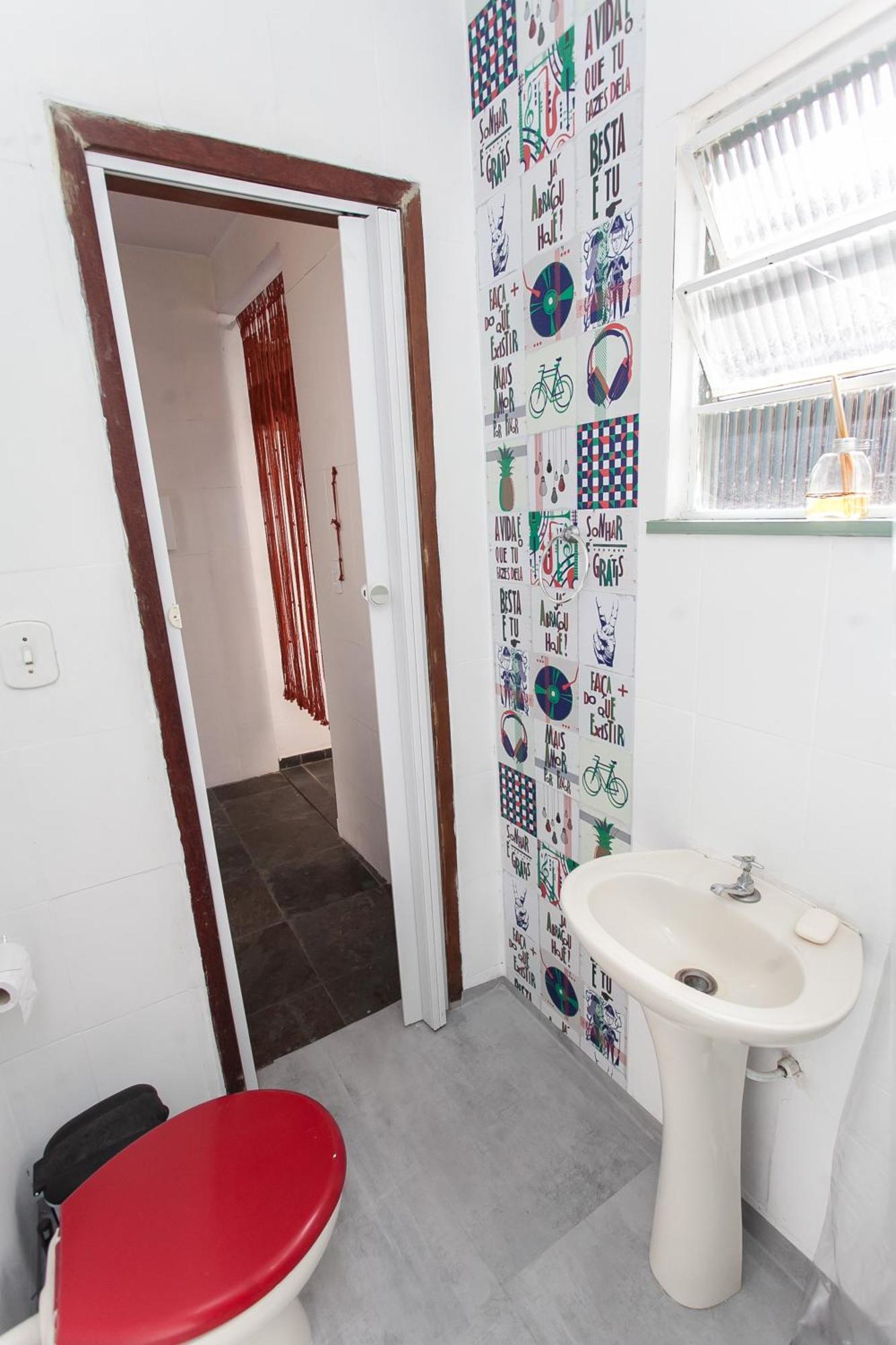Casa de hóspedes Espaco Sideral - Quartos Com Ar-condicionado, 5min Estadio Maracana, 8min Uerj, Shopping, 12min Metro, Wi-fi 300mbp, Ampla Area Comum Com Cozinha - Pratico E Confortavel