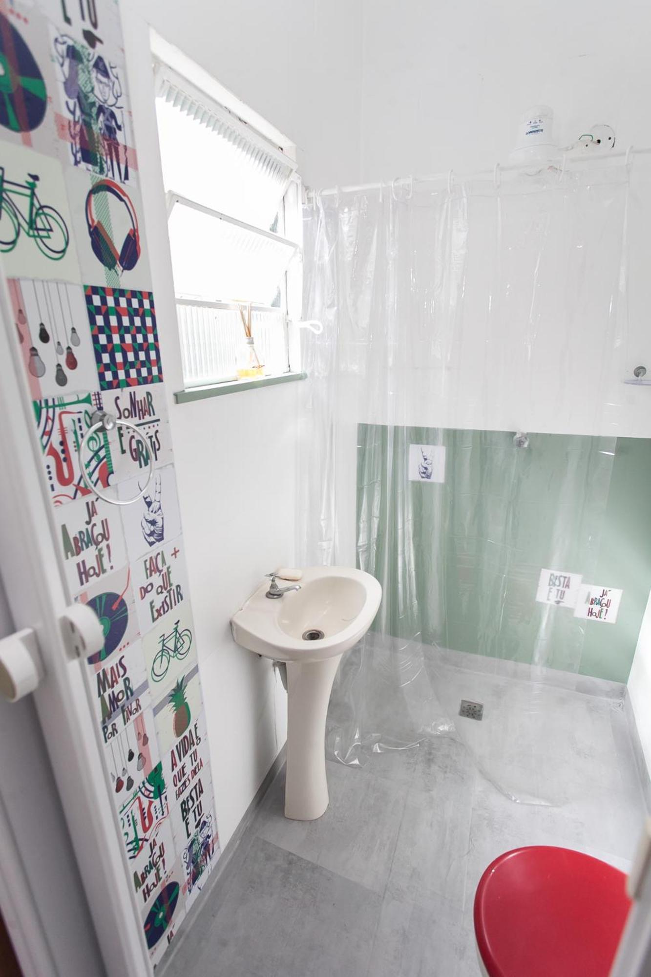Espaco Sideral - Quartos Com Ar-condicionado, 5min Estadio Maracana, 8min Uerj, Shopping, 12min Metro, Wi-fi 300mbp, Ampla Area Comum Com Cozinha - Pratico E Confortavel