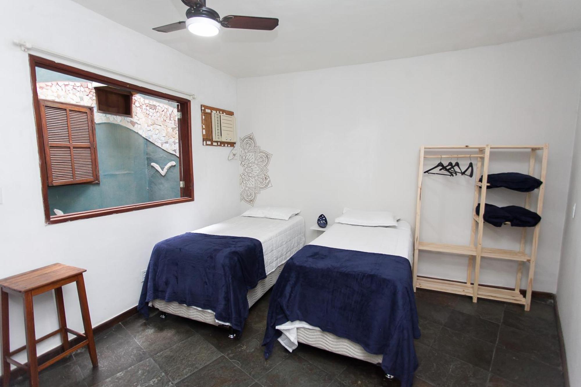 Espaco Sideral - Quartos Com Ar-condicionado, 5min Estadio Maracana, 8min Uerj, Shopping, 12min Metro, Wi-fi 300mbp, Ampla Area Comum Com Cozinha - Pratico E Confortavel Casa de hóspedes *