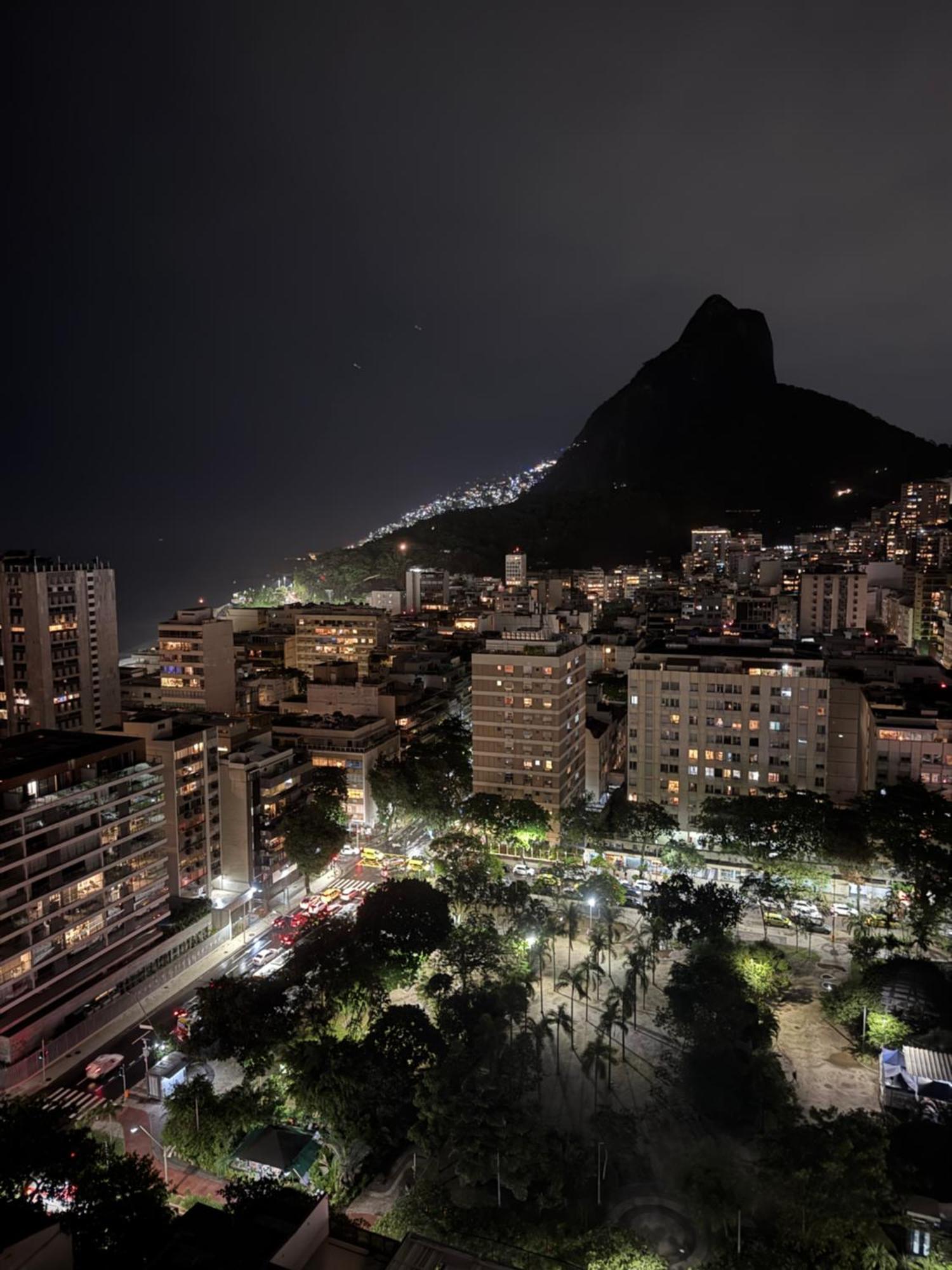 Apart-hotel Vista Mar No Flat Leblon Com Piscina, Academia, Garagem E Arrumacao Diaria By Tata *