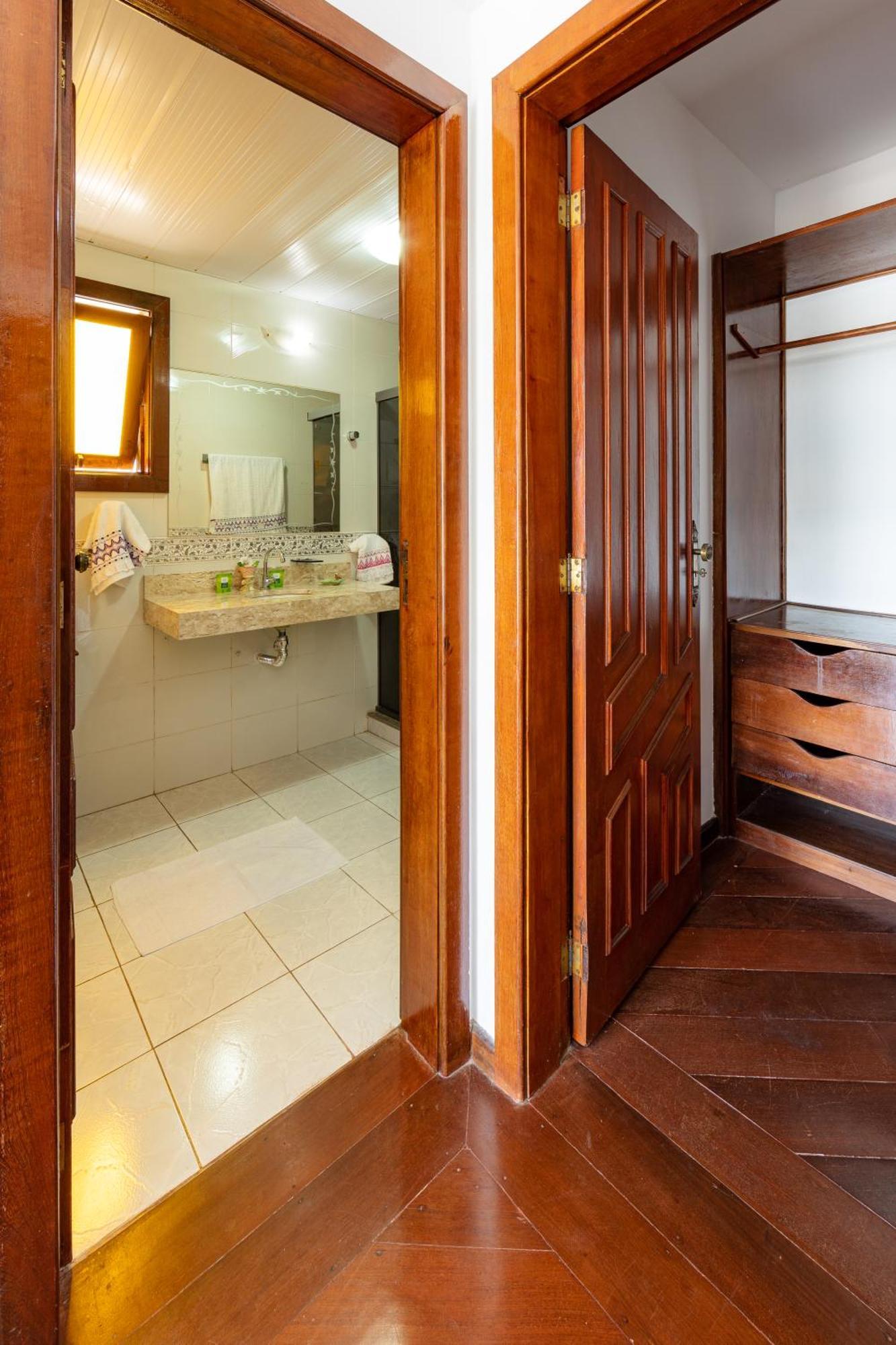 Quarto em Acomodações Particulares Marambaia Mar Rio de Janeiro