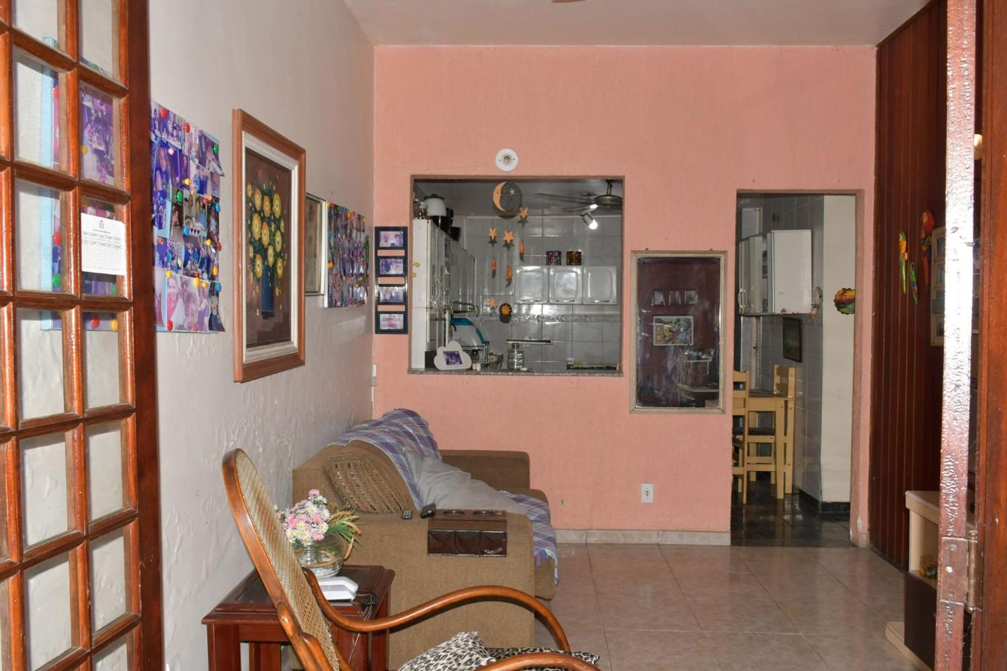 Casa Com Duplo Com Banheiro Privativo *