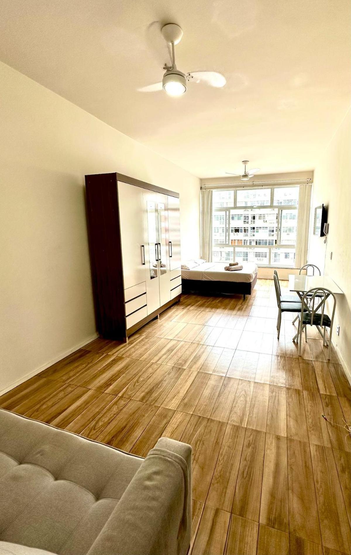 Apartamento A 1 Quadra Da De Copacabana - Conforto E Localizacao Perfeita *