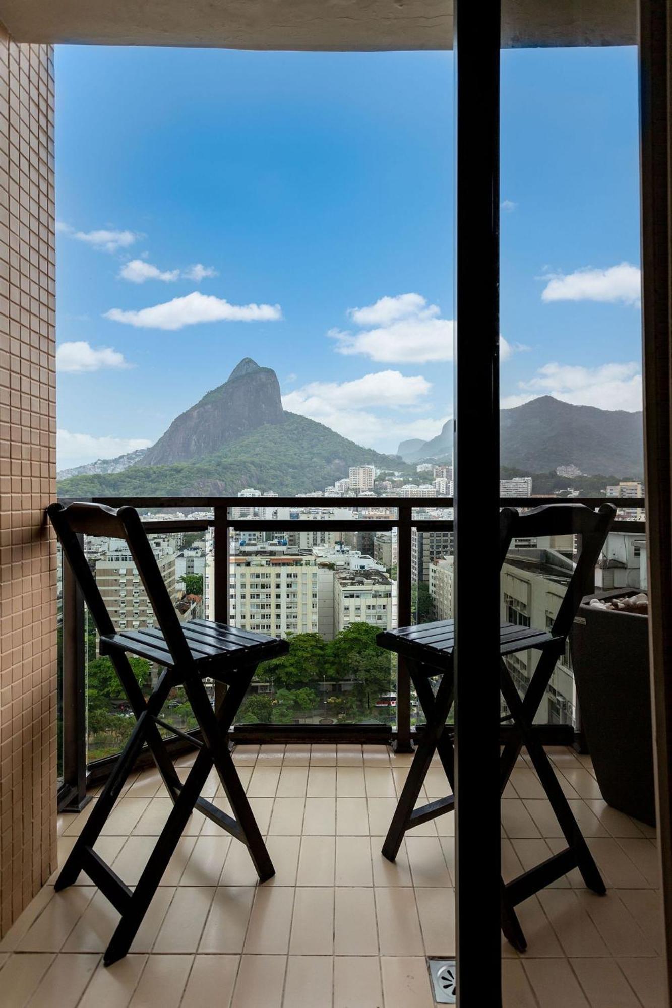 Apartment A 150 Metros Da Do Leblon Com Academia, Arrumacao Diaria E Vista Mar *