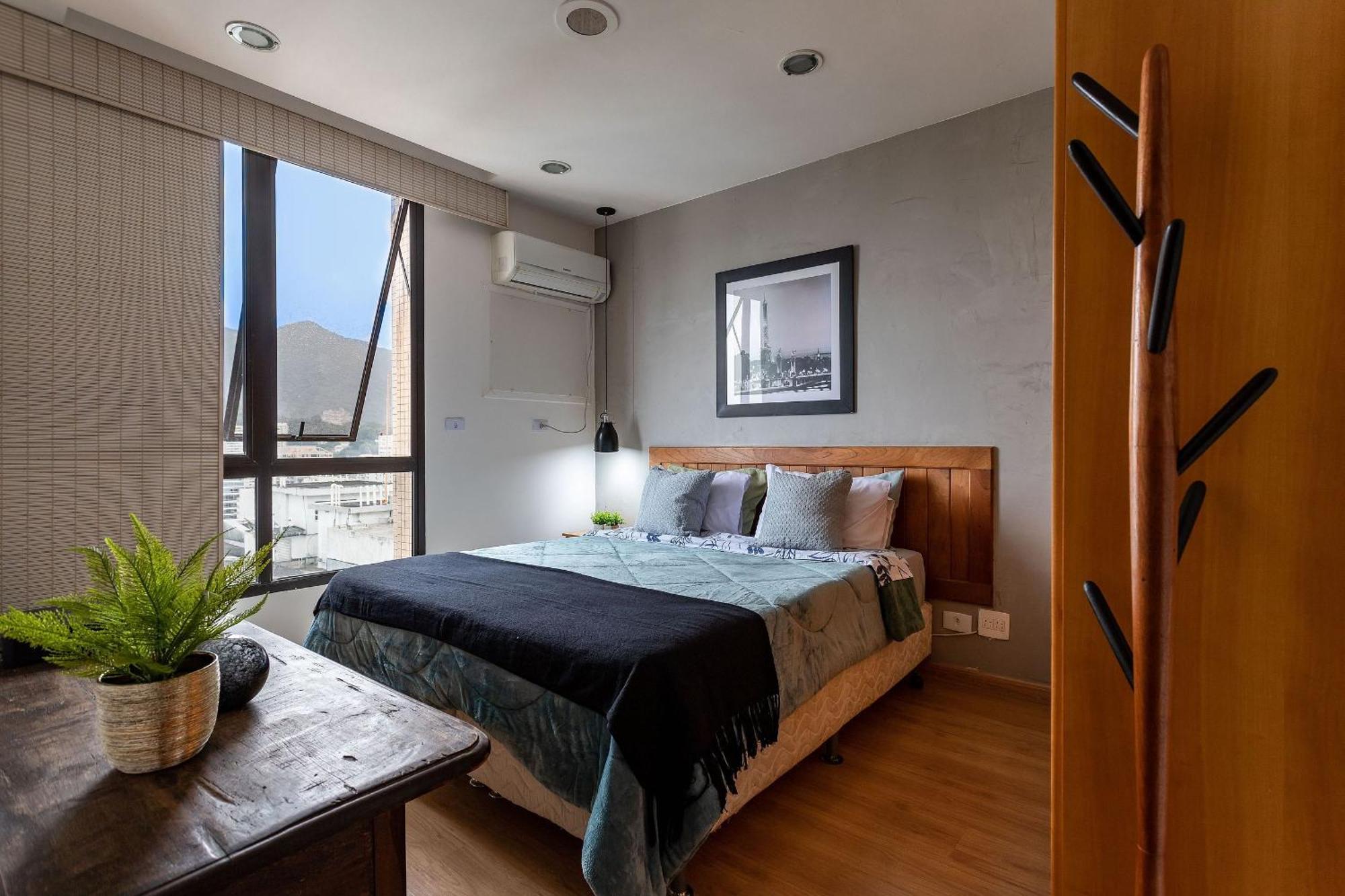Apartment A 150 Metros Da Do Leblon Com Academia, Arrumacao Diaria E Vista Mar *