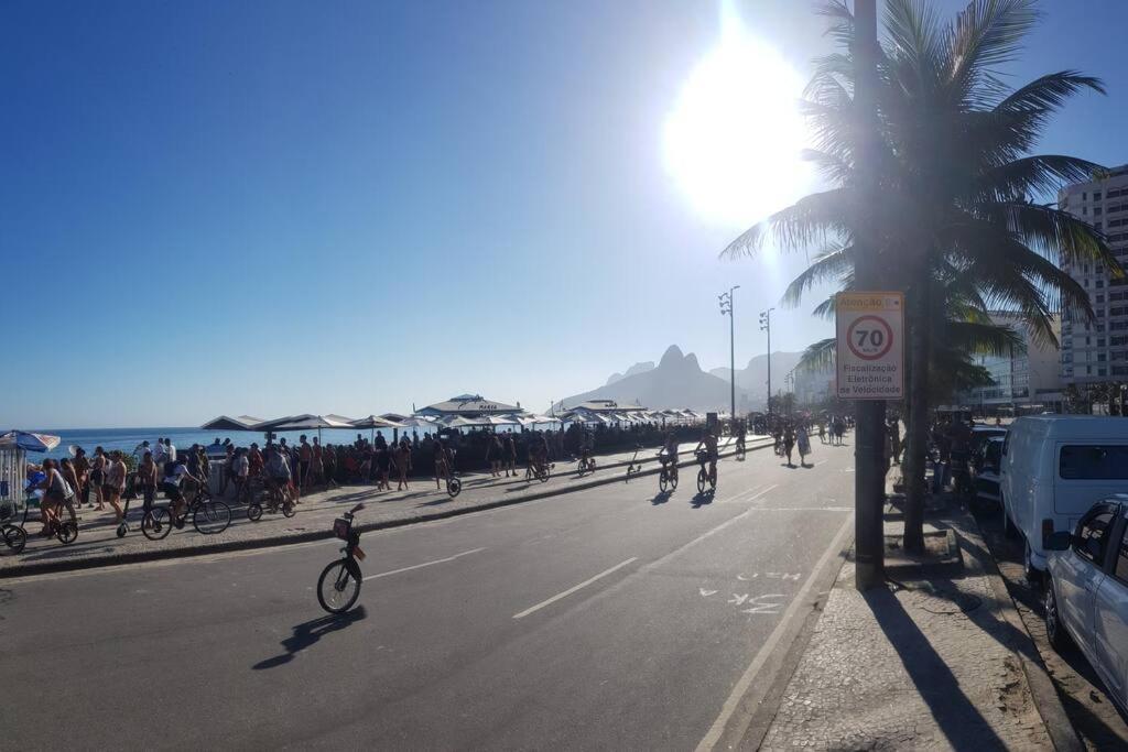 Ipanema Alto Padrao, 03 Quartos Com Suite, 03 Banheiros, Portaria 24h Apartamento