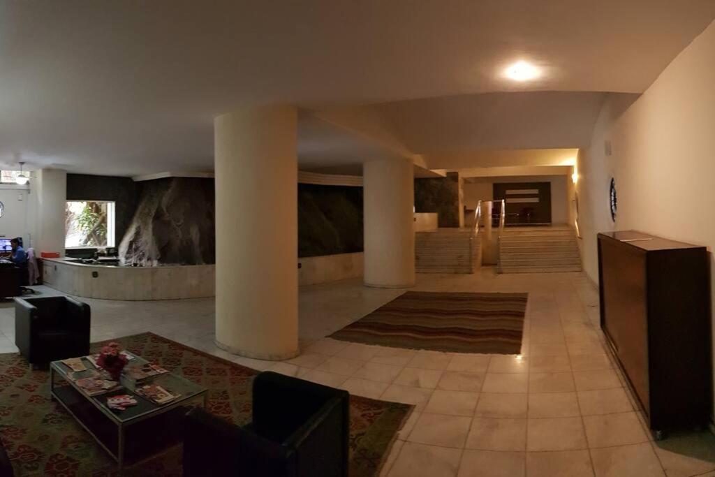 Ipanema Alto Padrao, 03 Quartos Com Suite, 03 Banheiros, Portaria 24h Apartamento