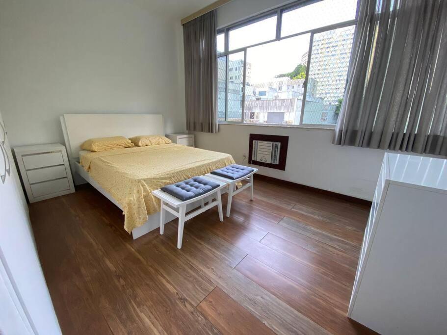 Ipanema Alto Padrao, 03 Quartos Com Suite, 03 Banheiros, Portaria 24h Apartamento