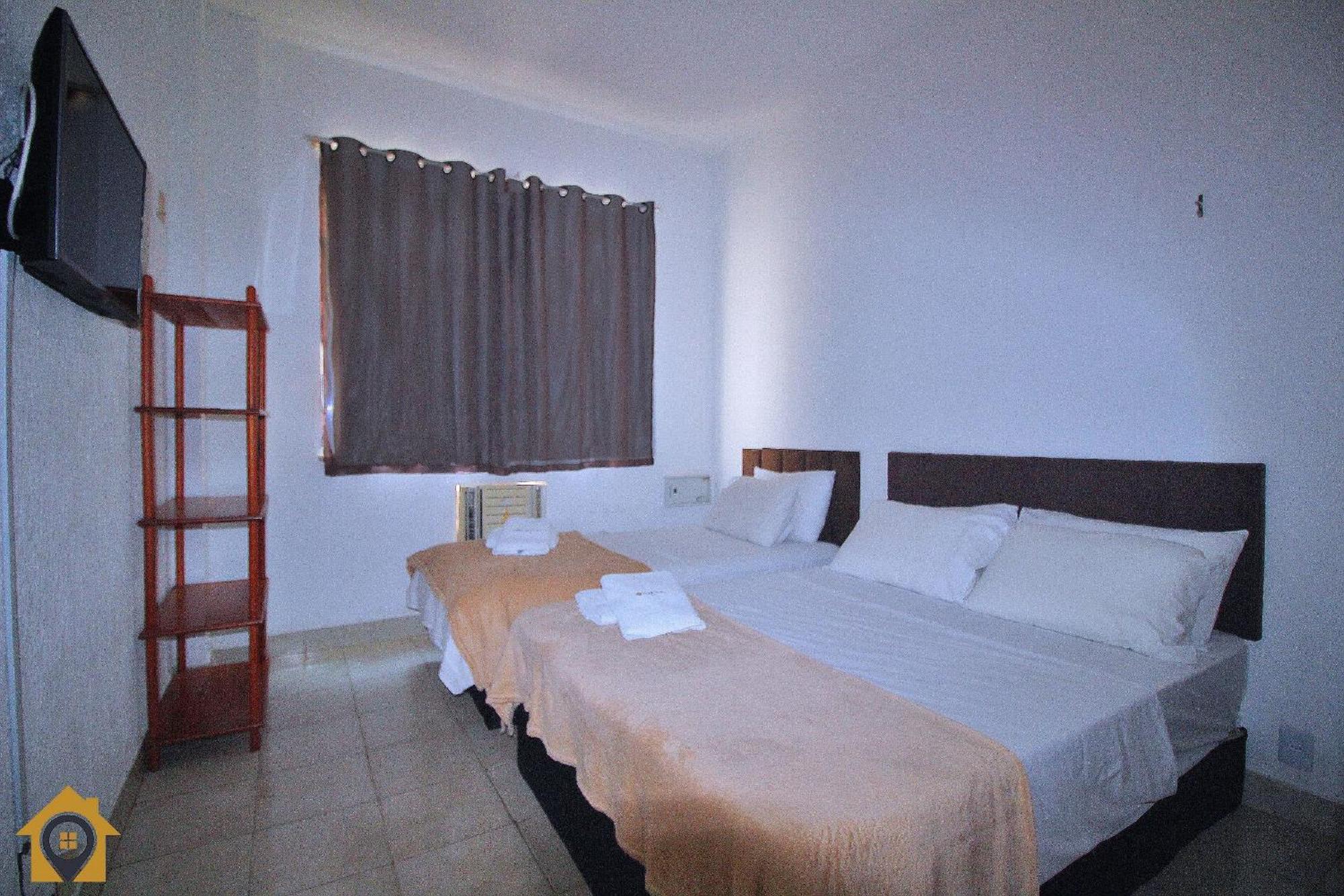 Apartamento Na Quadra Da Praia, Estacao De Metro 5min Andando, Mercados E Comercios Proximos