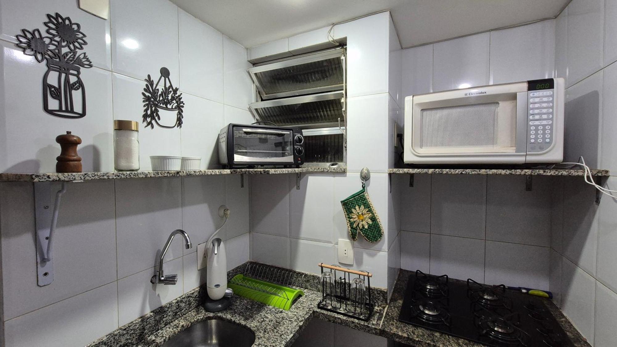 Charmoso Em Botafogo Proximo A Praia, Shopping E Metro *