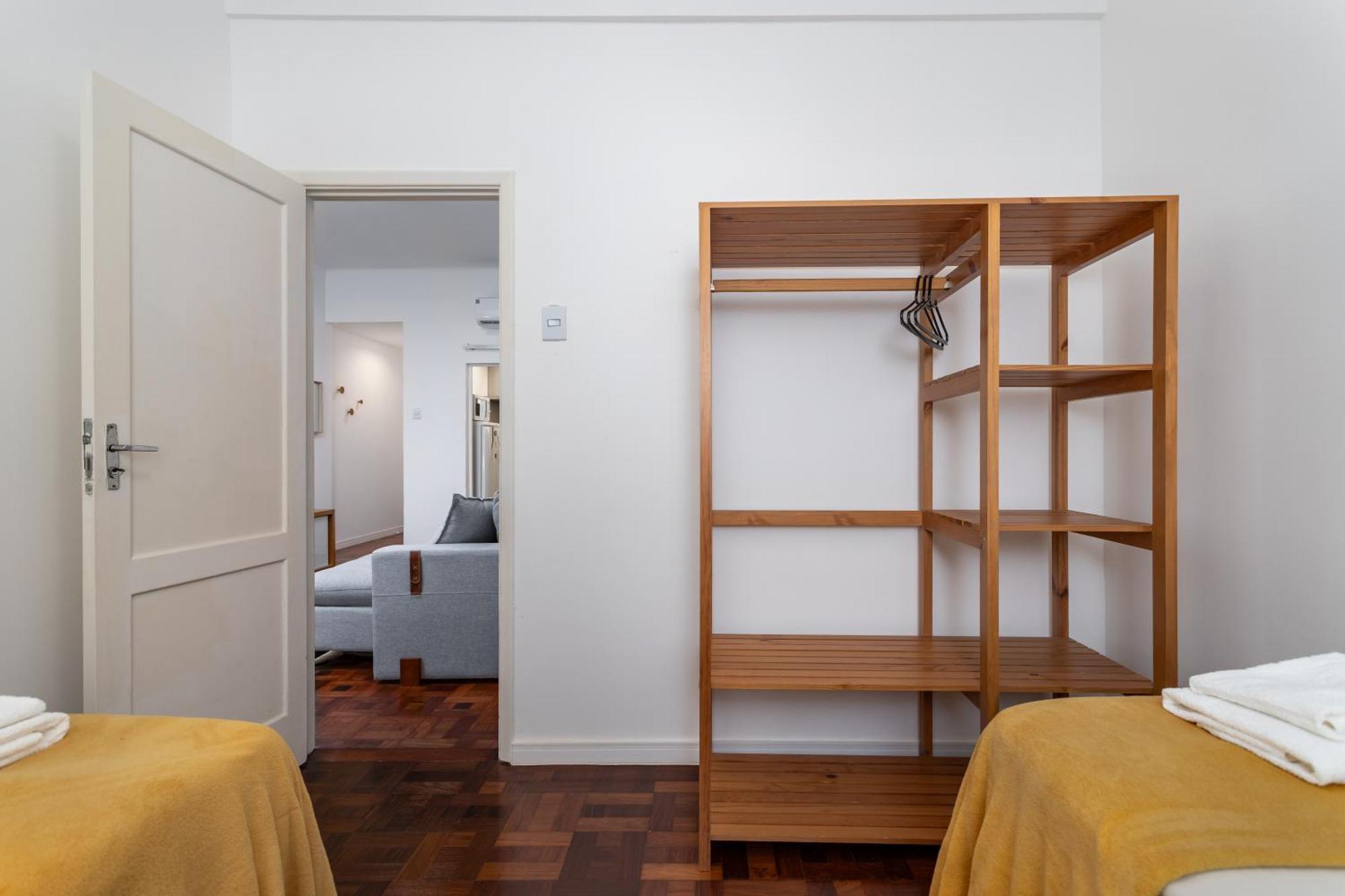 Apartamento Ape Charmoso Em Copacabana Com Ar