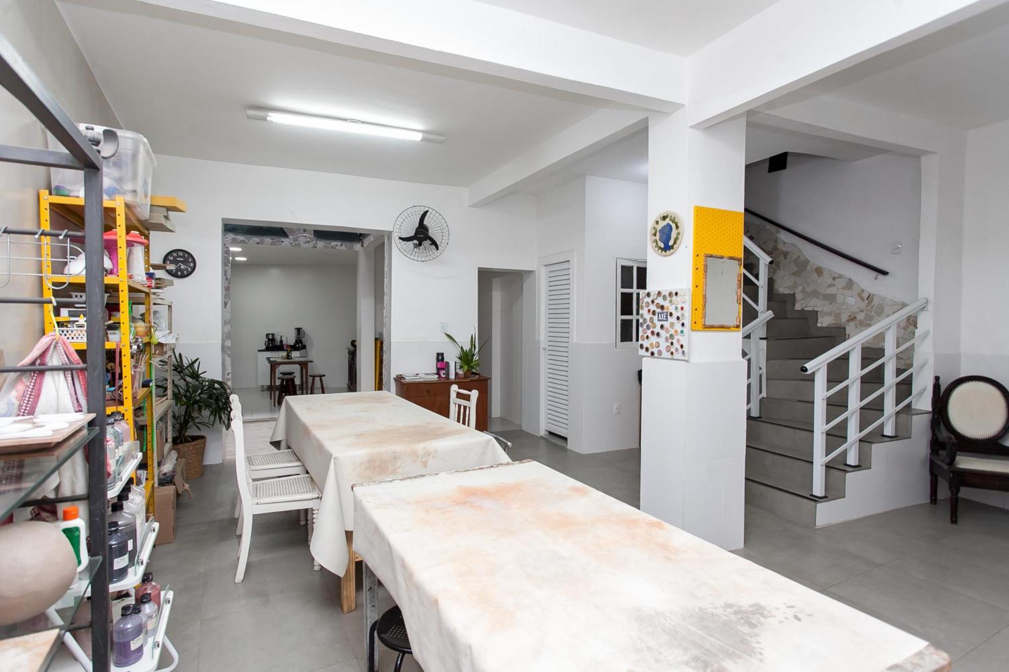 Espaco Sideral - Quartos Com Ar-condicionado, 5min Estadio Maracana, 8min Uerj, Shopping, 12min Metro, Wi-fi 300mbp, Ampla Area Comum Com Cozinha - Pratico E Confortavel