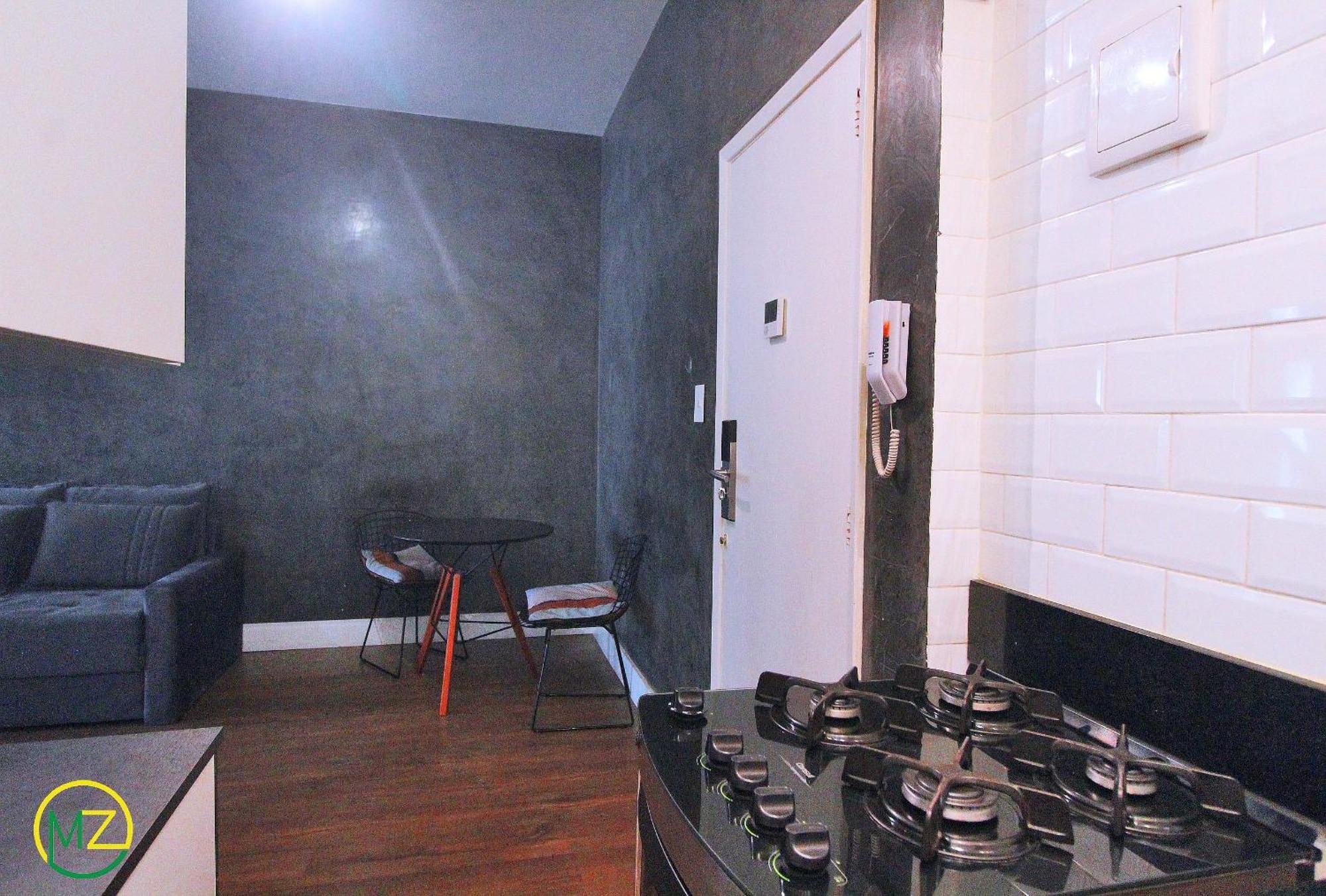 Fantastico Sala E No Posto 5 Em Copacabana *