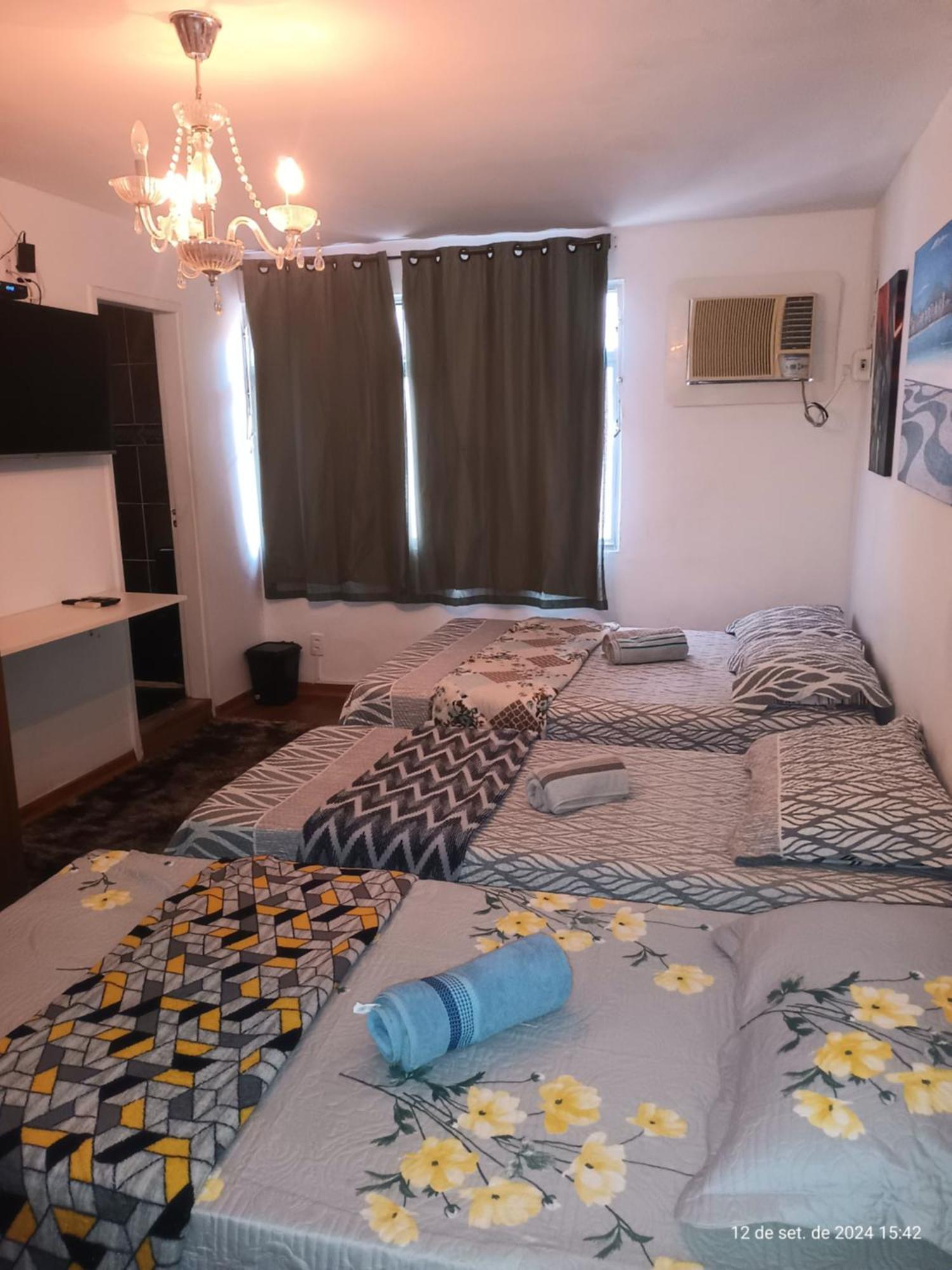 Quartos Privativos Em Frente A De Copacabana, * Rio de Janeiro