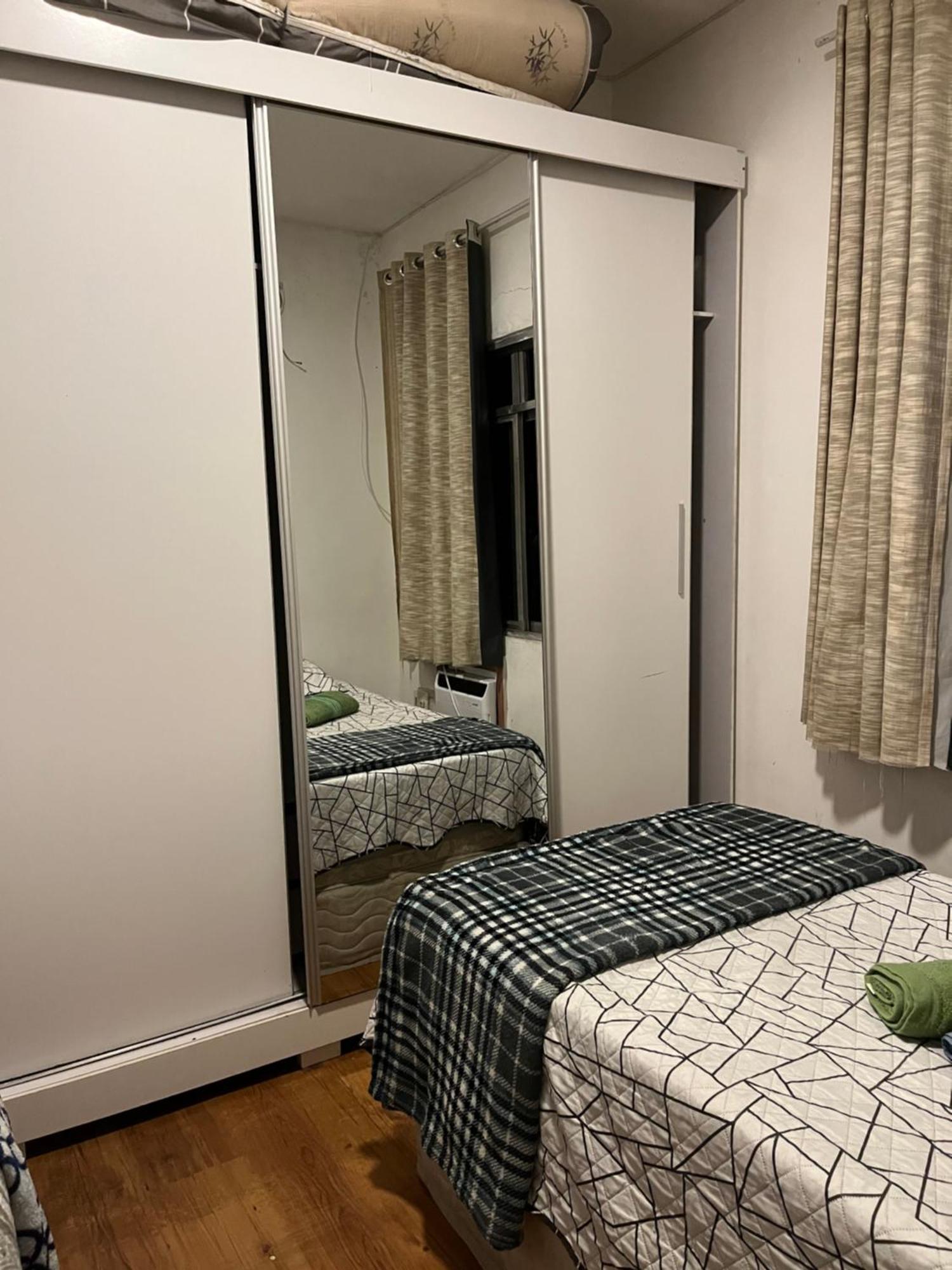 Quartos Privativos Em Frente A De Copacabana,